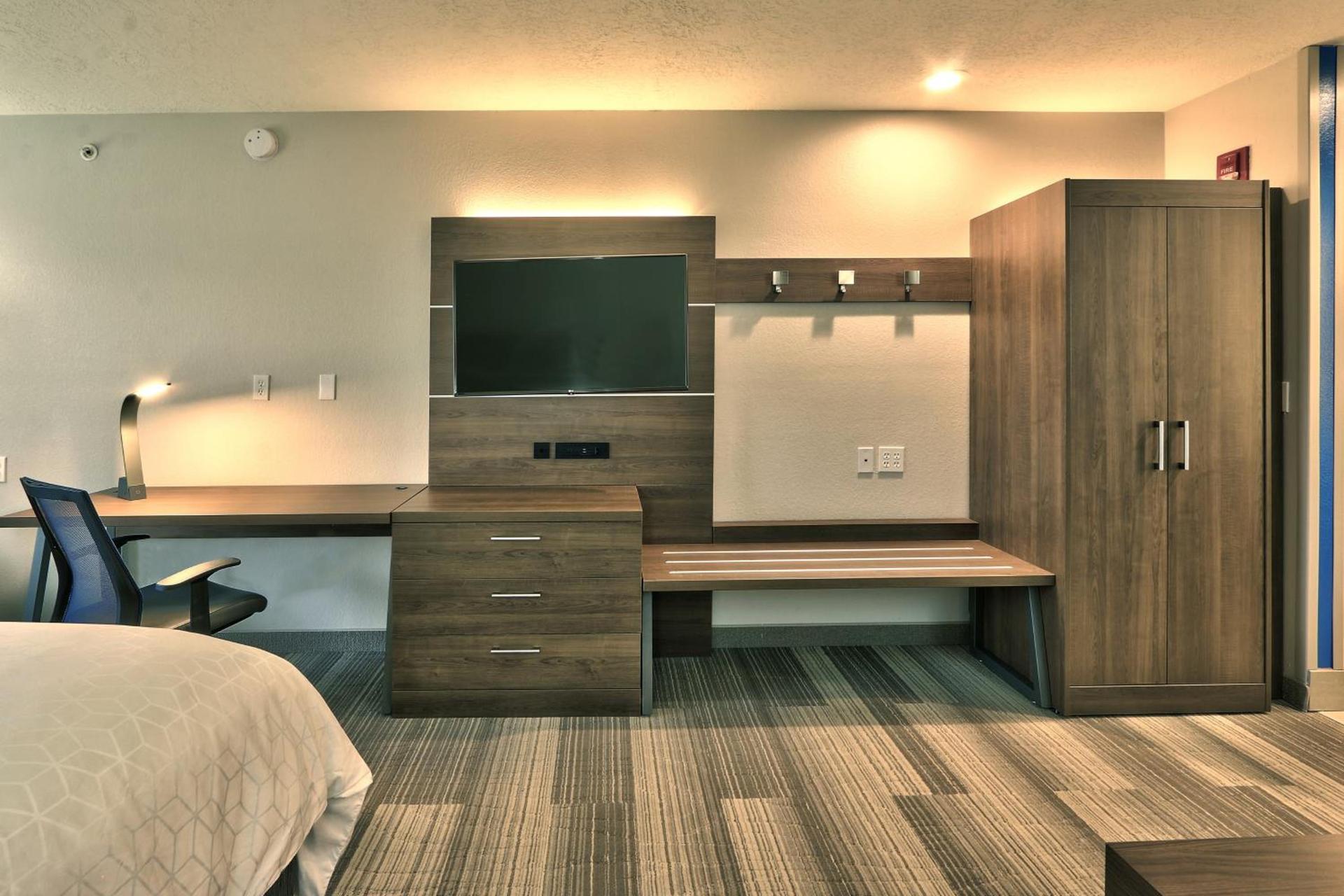 Holiday Inn Express Socorro by IHG photo 44