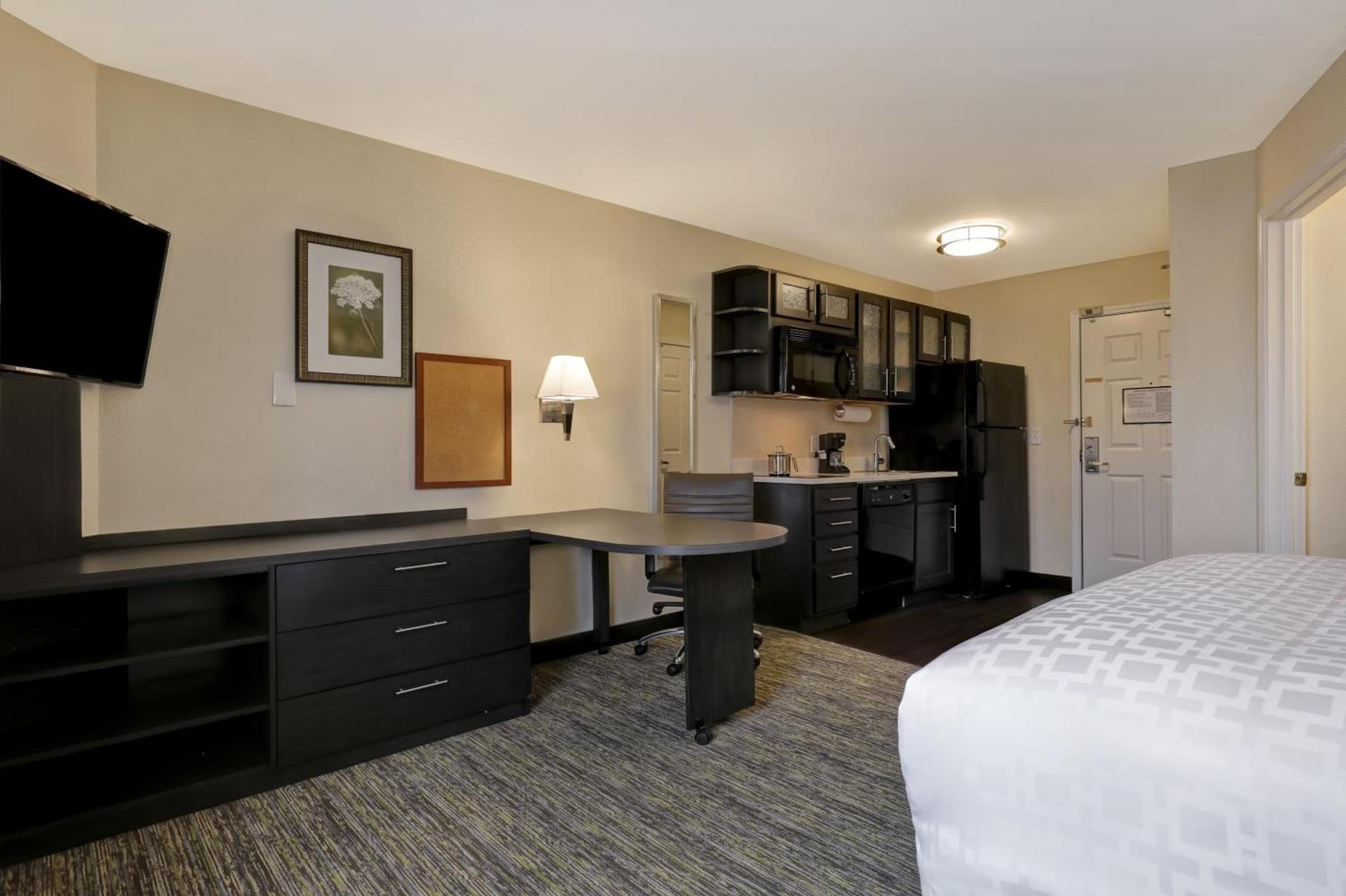 Candlewood Suites Indianapolis - South by IHG photo 35