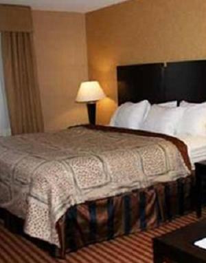 Quality Inn Dunkirk photo 7