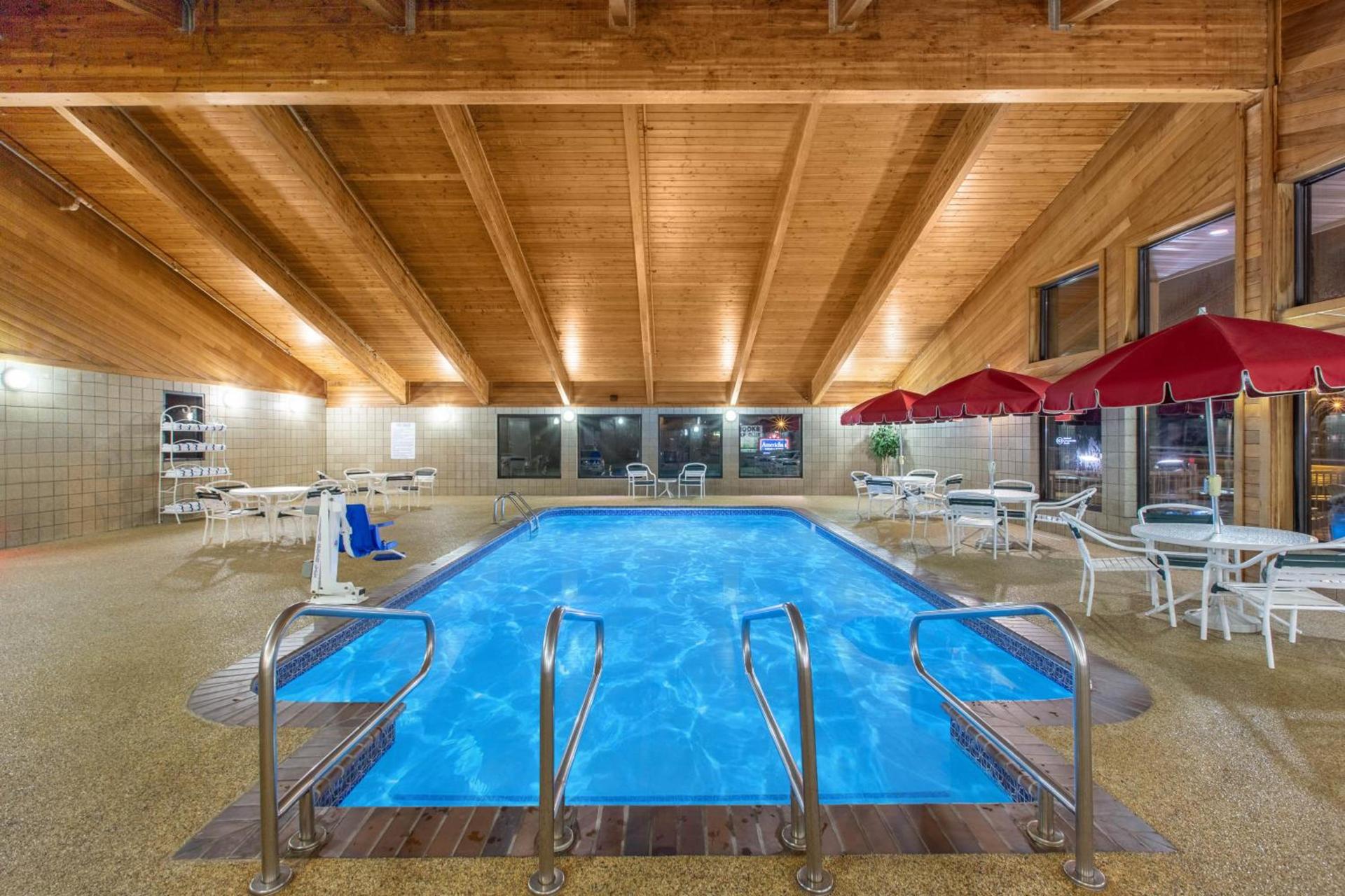 AmericInn by Wyndham Okoboji photo 17