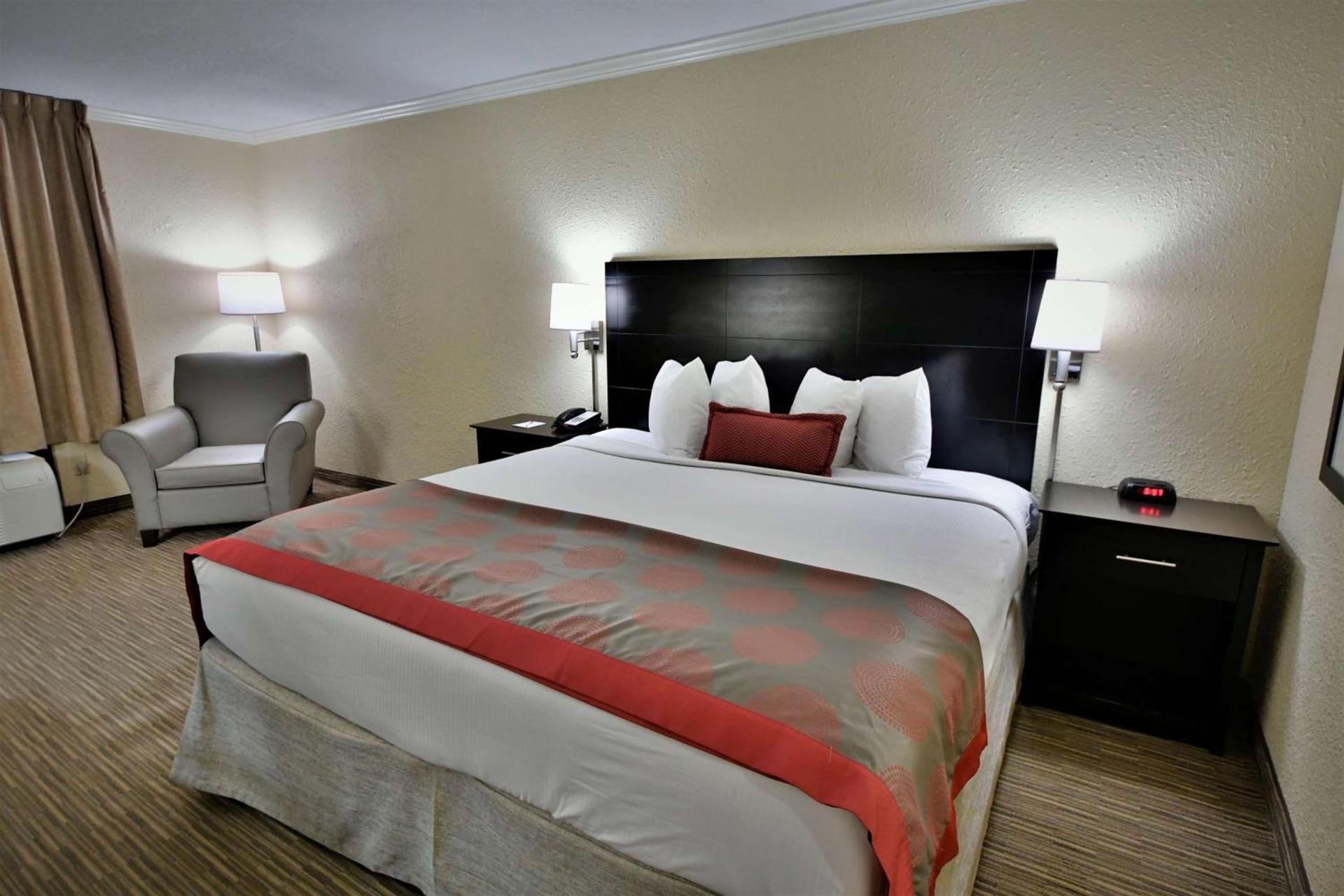 Ramada by Wyndham Jacksonville Hotel & Conference Center photo 19
