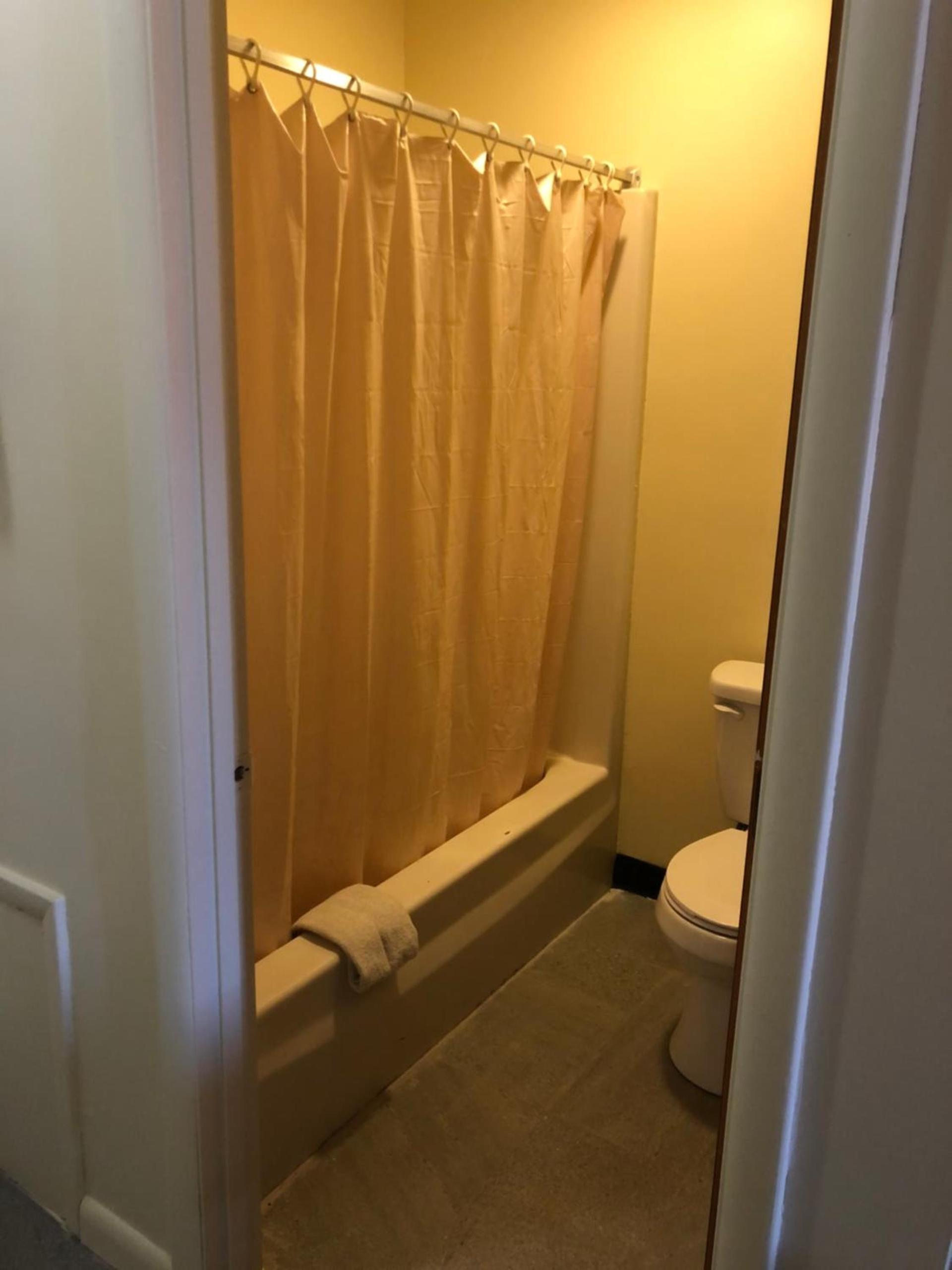 Harcourt Motel photo 10