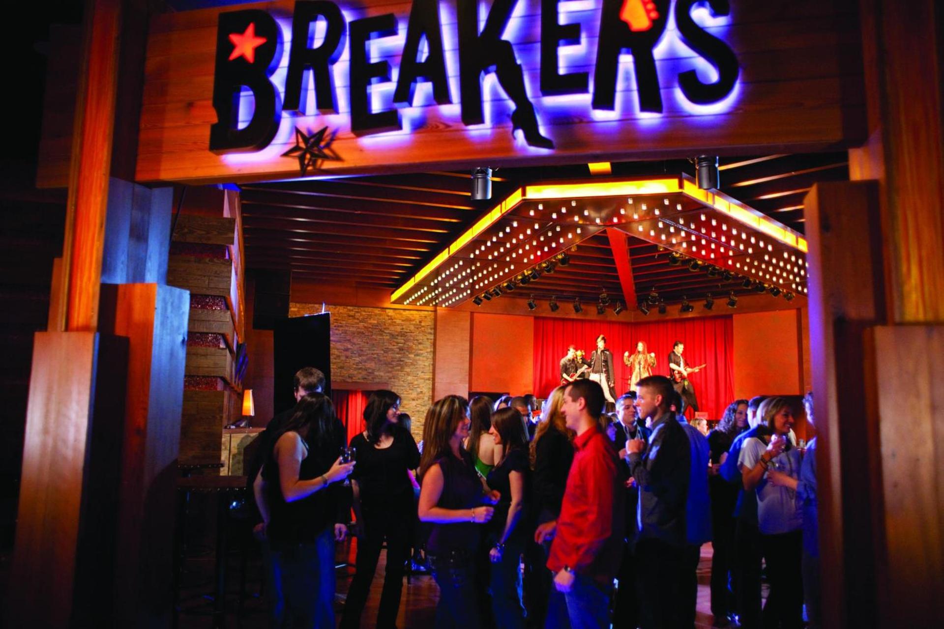 Mohegan Pennsylvania Casino Resort - Adults Only photo 8