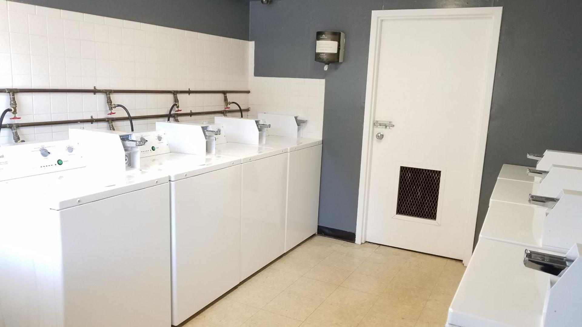 Motel 8 Laramie photo 6