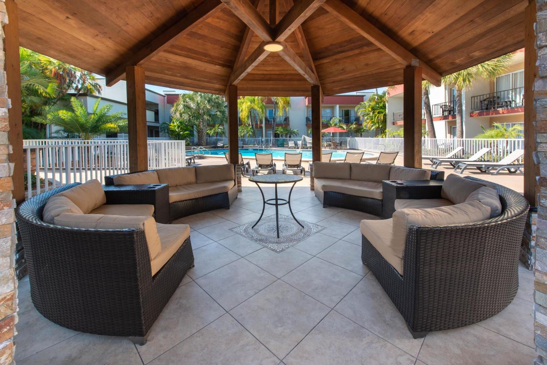 La Quinta by Wyndham Clearwater Central photo 4