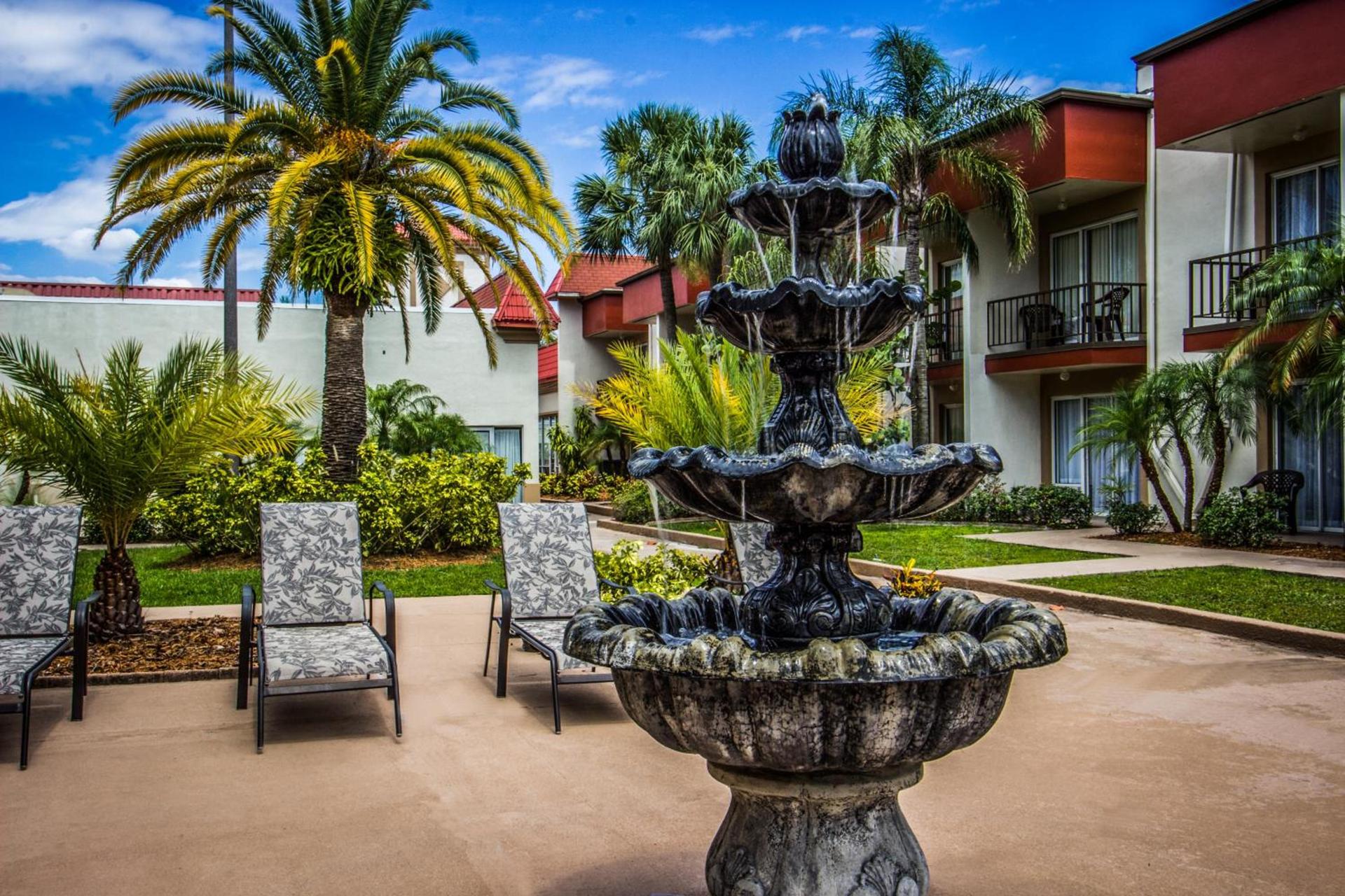 La Quinta by Wyndham Clearwater Central photo 9