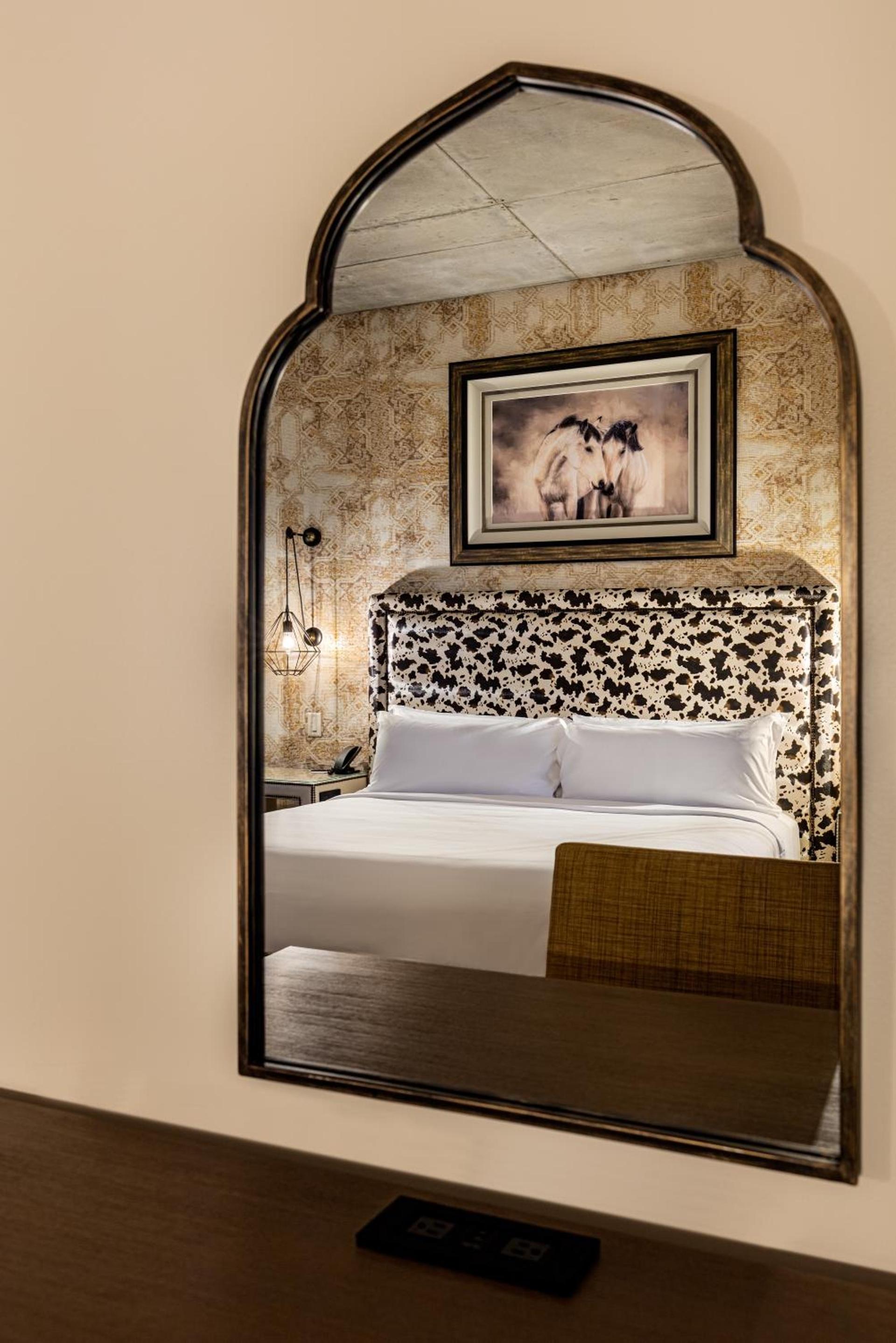 The Brownwood Hotel & Spa photo 5