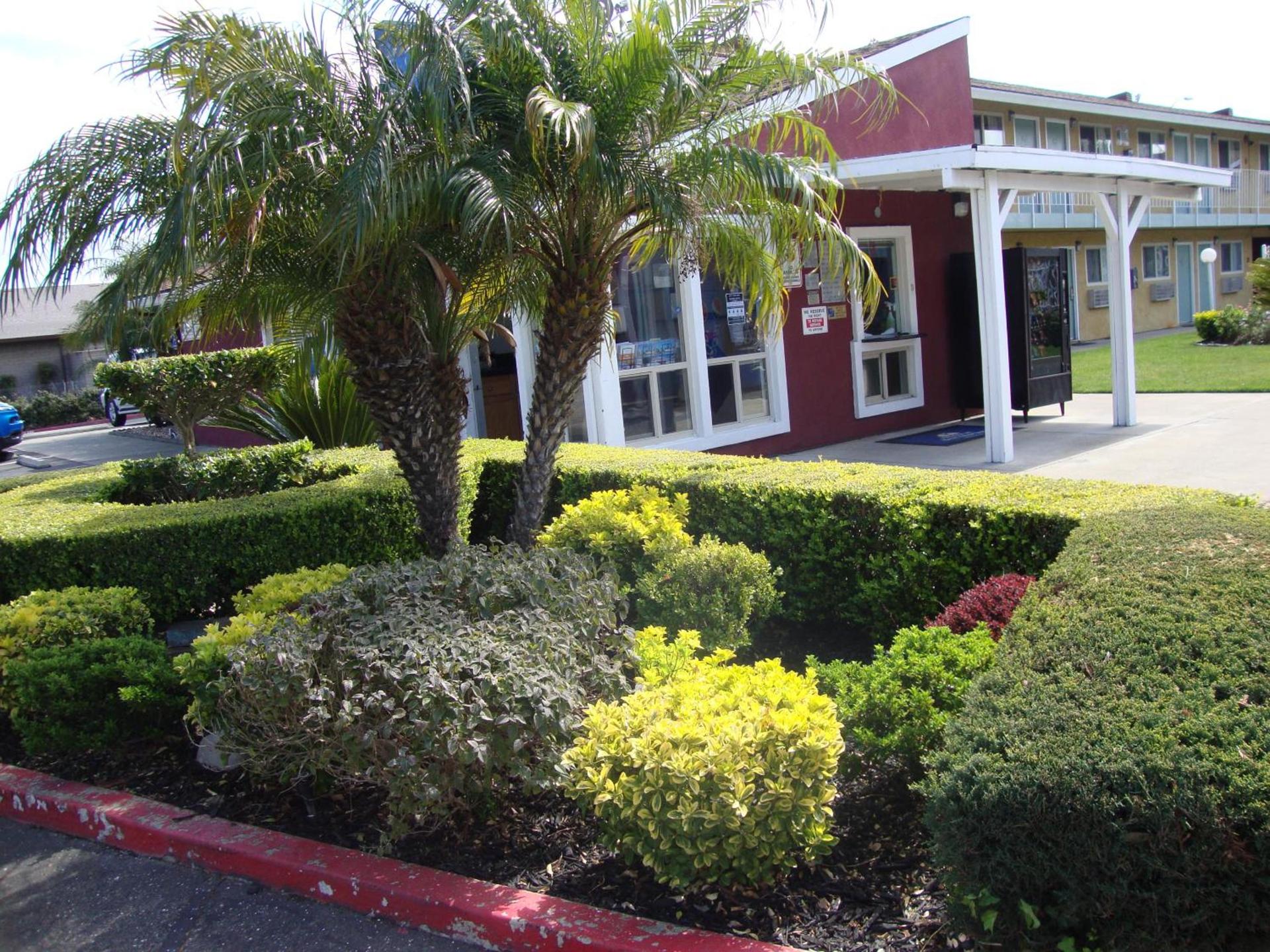 Oasis Inn Sacramento- Elk Grove photo 15