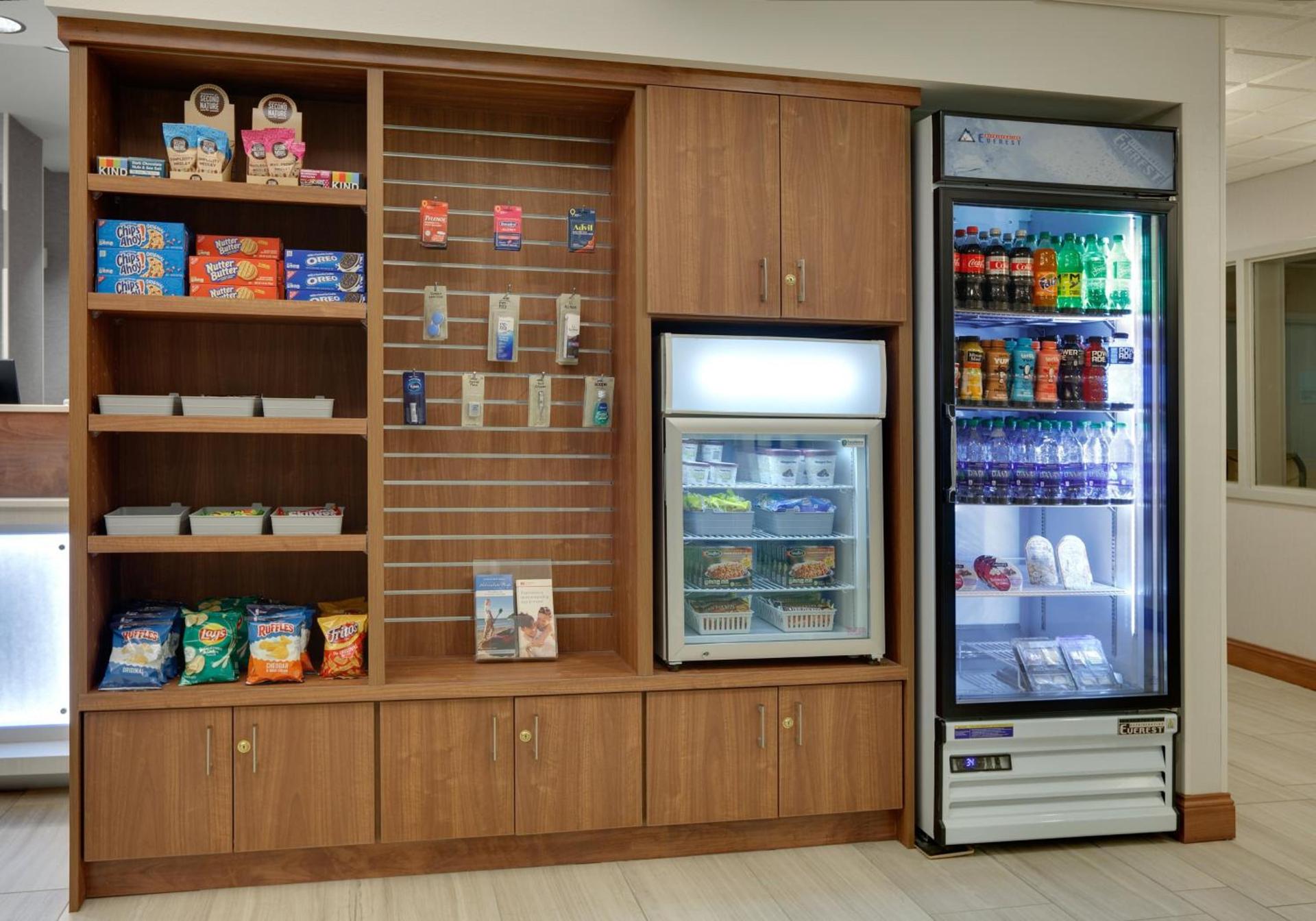 Holiday Inn Express & Suites Mitchell by IHG photo 3