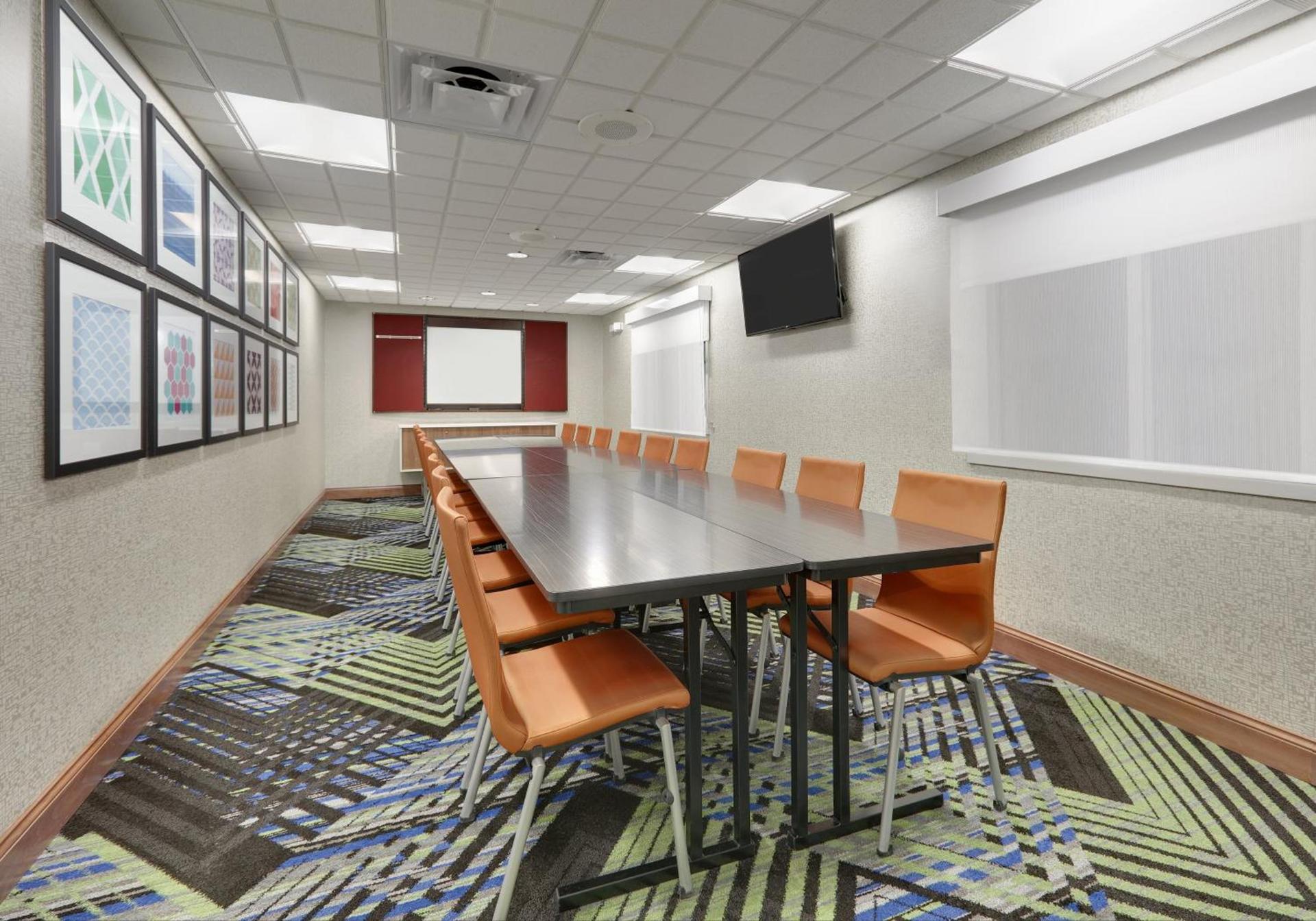 Holiday Inn Express & Suites Mitchell by IHG photo 33
