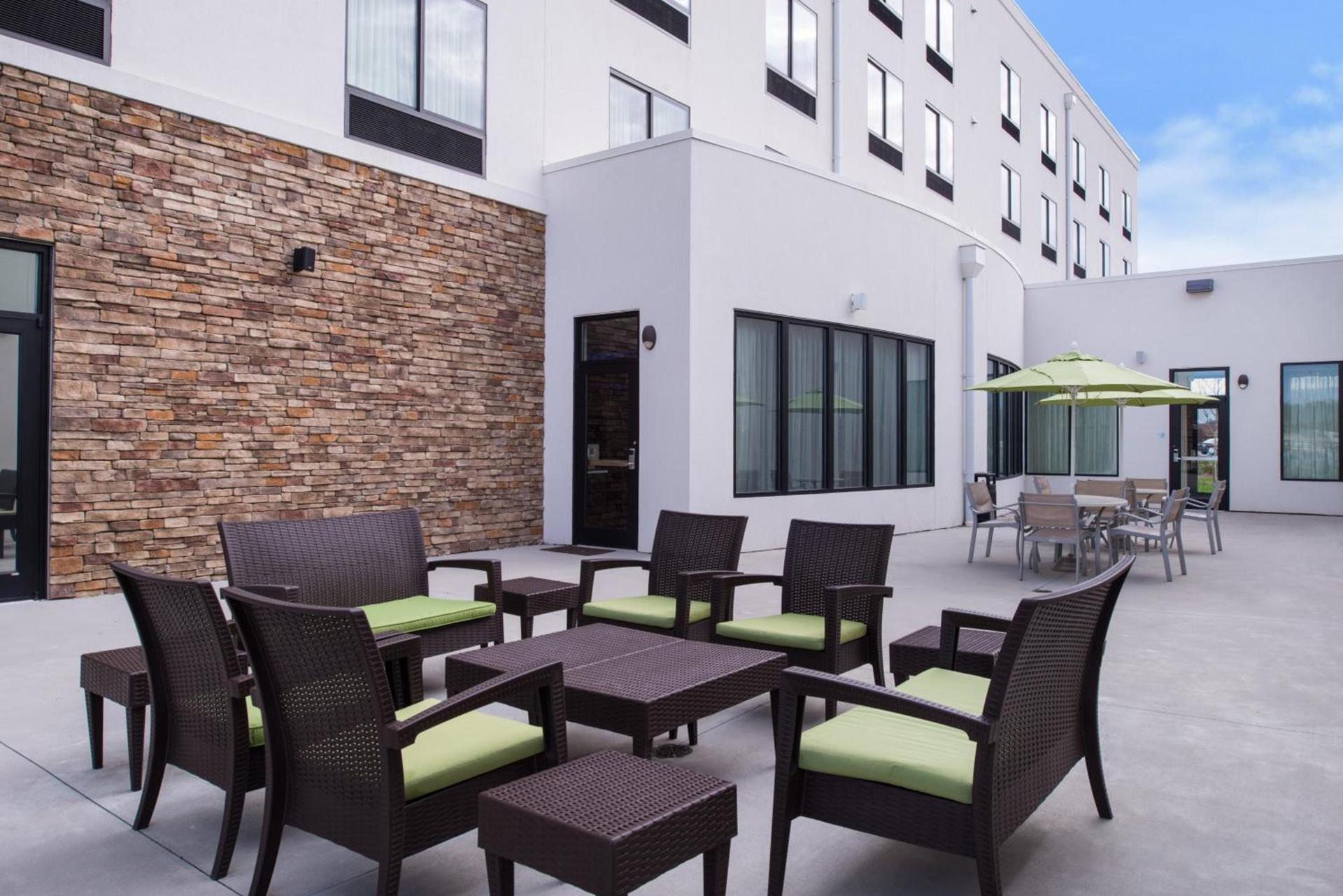 Holiday Inn Express & Suites Monroe by IHG photo 16