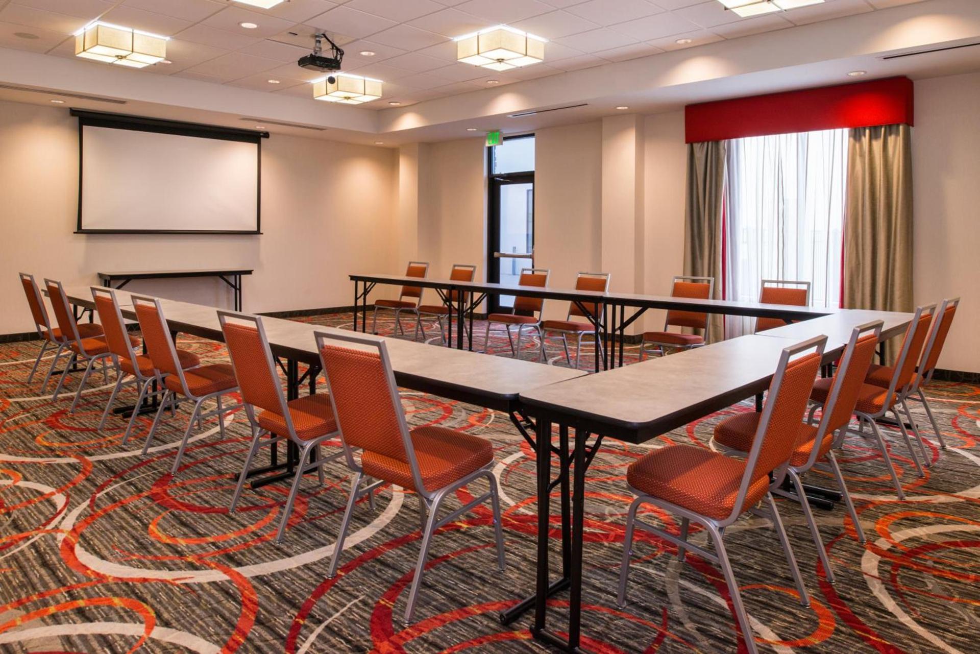 Holiday Inn Express & Suites Monroe by IHG photo 59