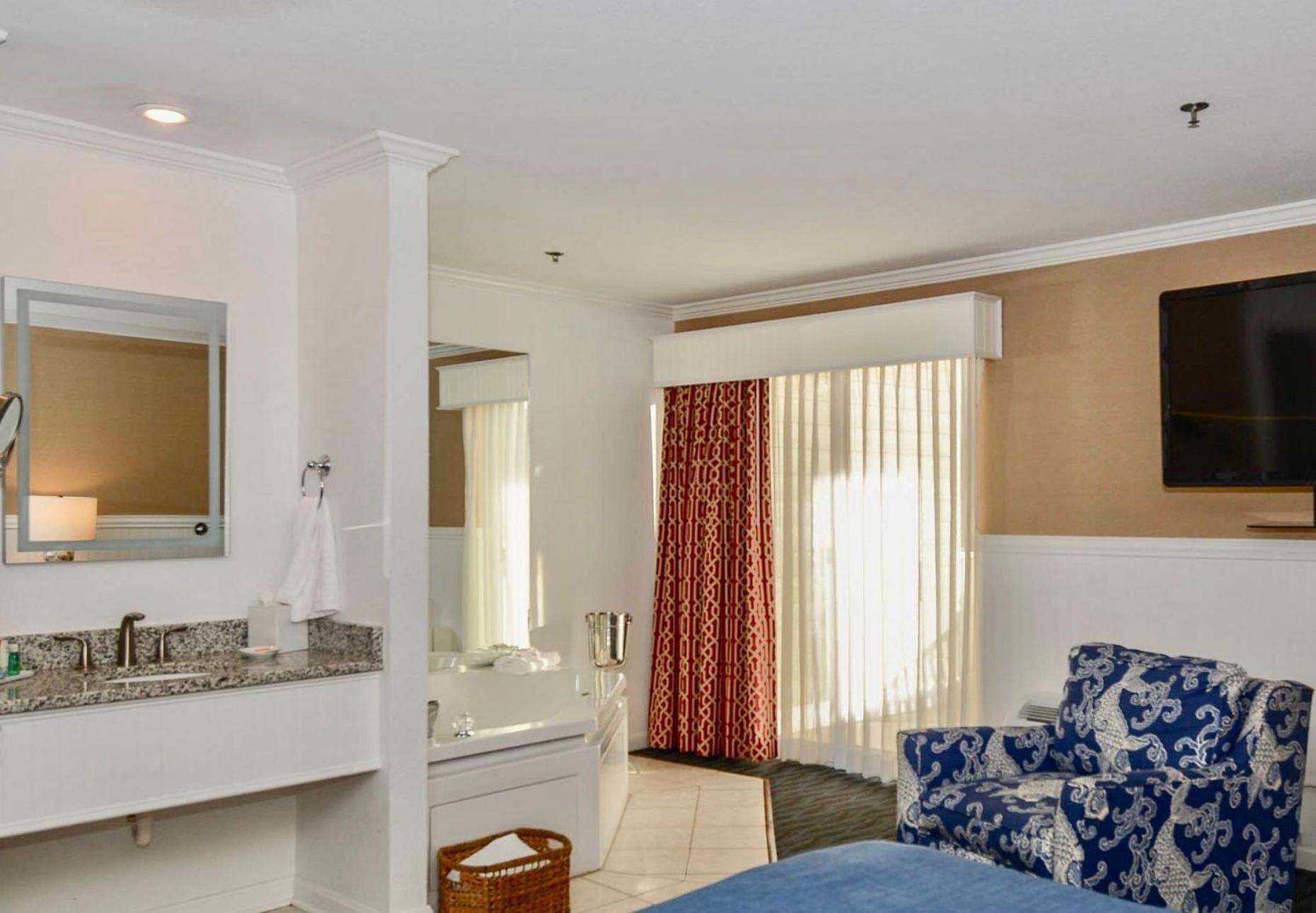 Avenue Inn & Spa photo 96