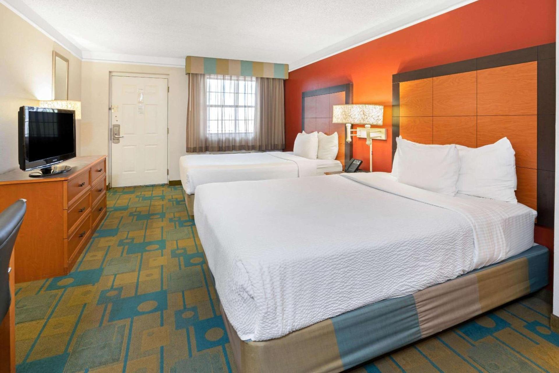 La Quinta Inn by Wyndham Phoenix Sky Harbor Airport photo 16