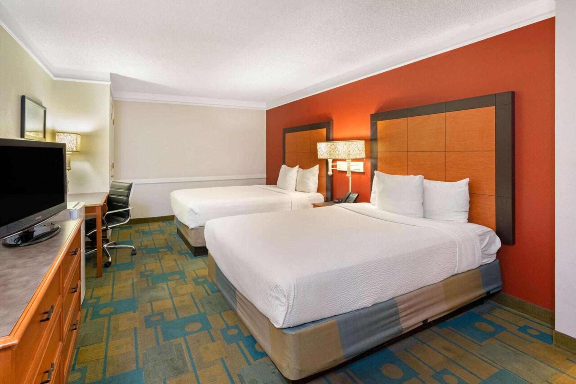 La Quinta Inn by Wyndham Phoenix Sky Harbor Airport photo 17