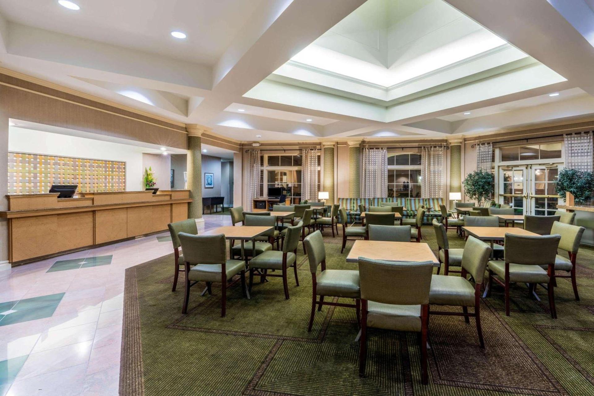 La Quinta by Wyndham Phoenix West Peoria photo 3