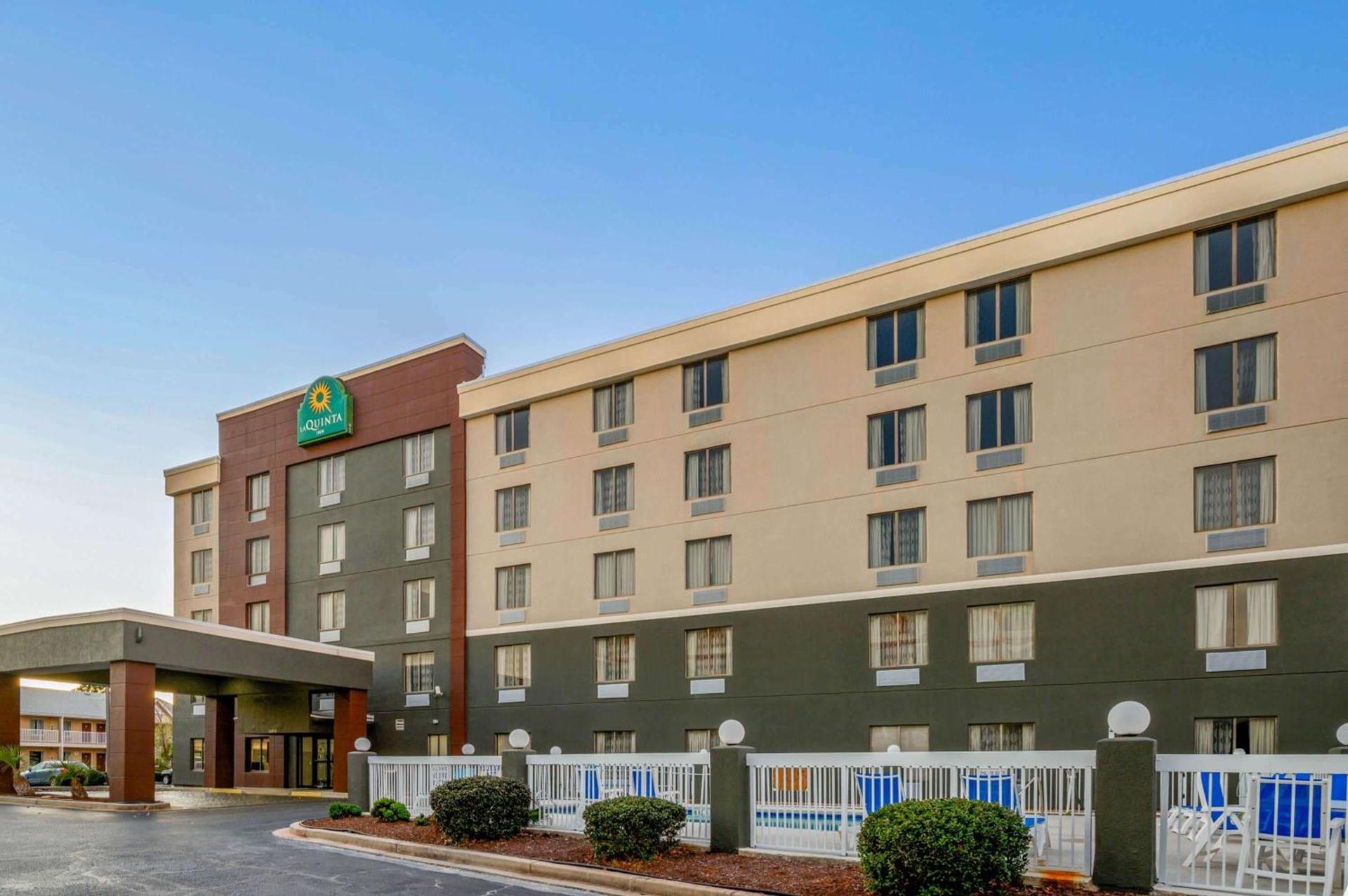 La Quinta Inn by Wyndham North Myrtle Beach photo 2