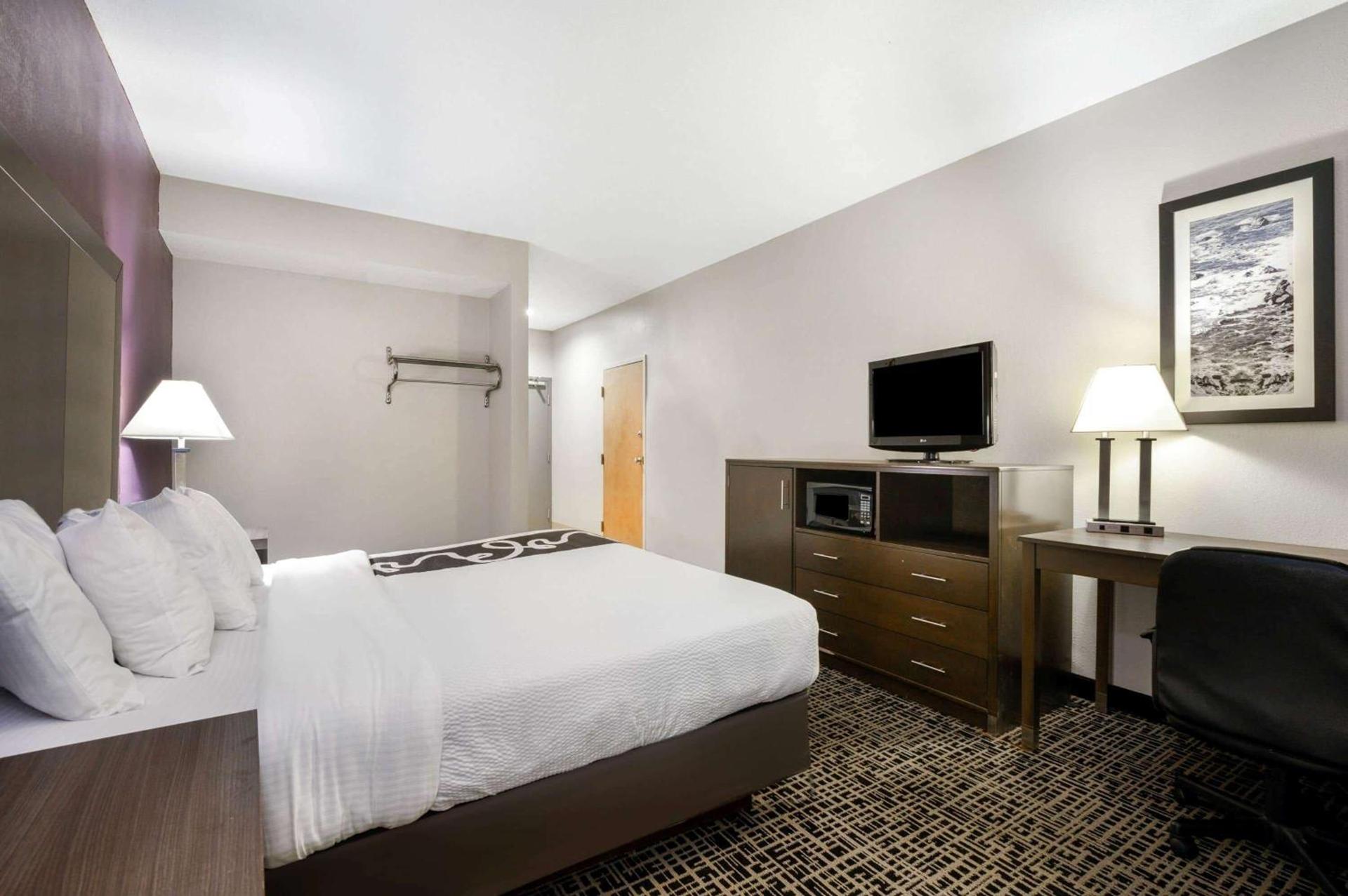 La Quinta Inn by Wyndham North Myrtle Beach photo 33