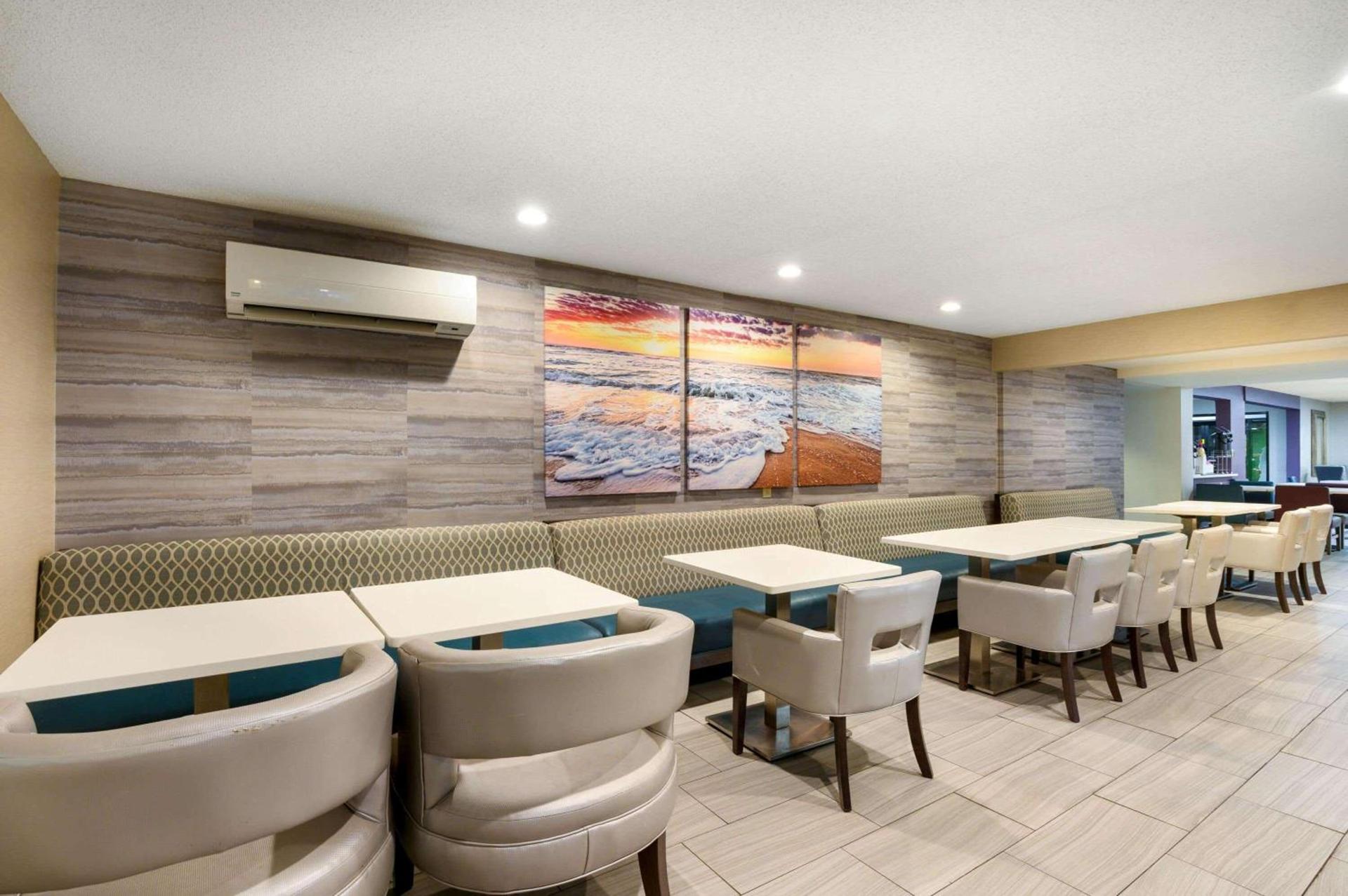 La Quinta Inn by Wyndham North Myrtle Beach photo 22