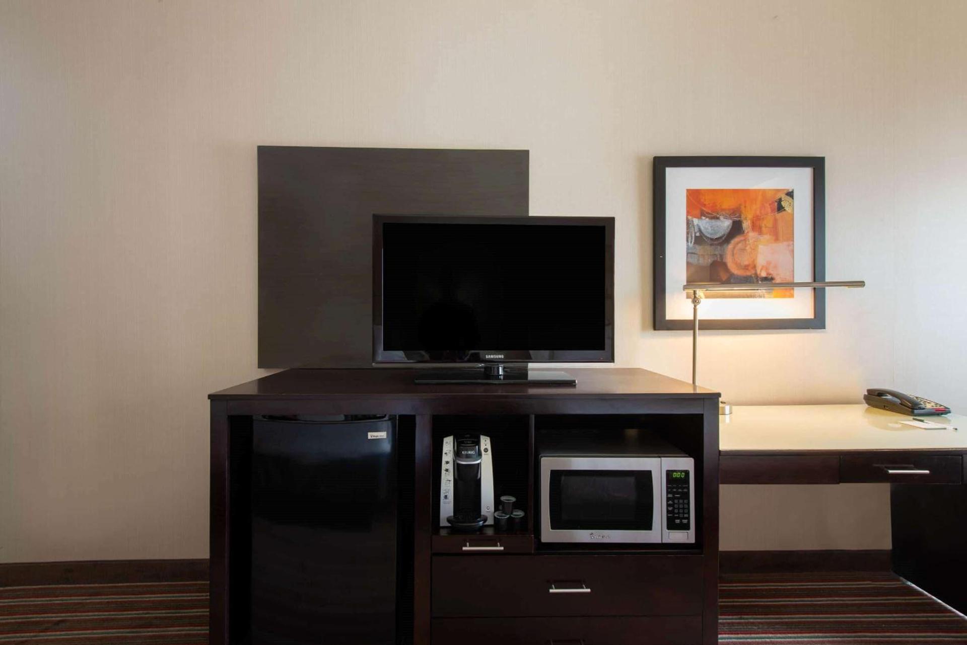 La Quinta by Wyndham Harrisburg-Hershey photo 14