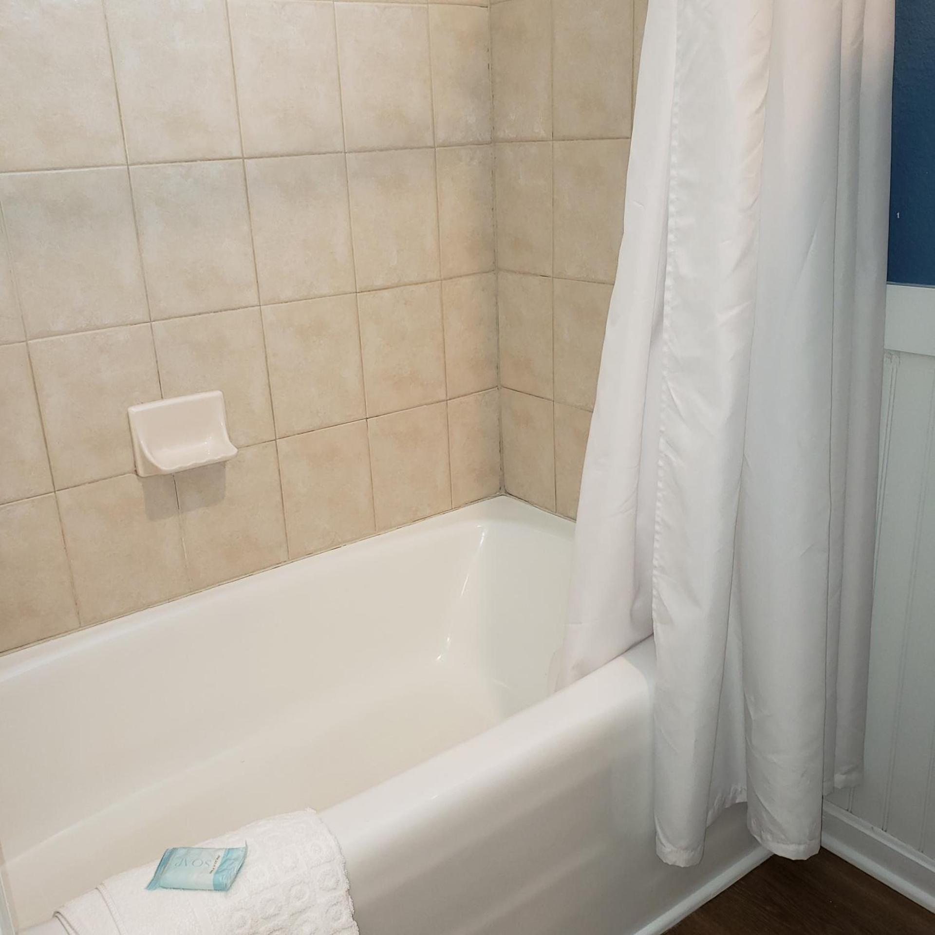 Avenue Inn & Spa photo 43