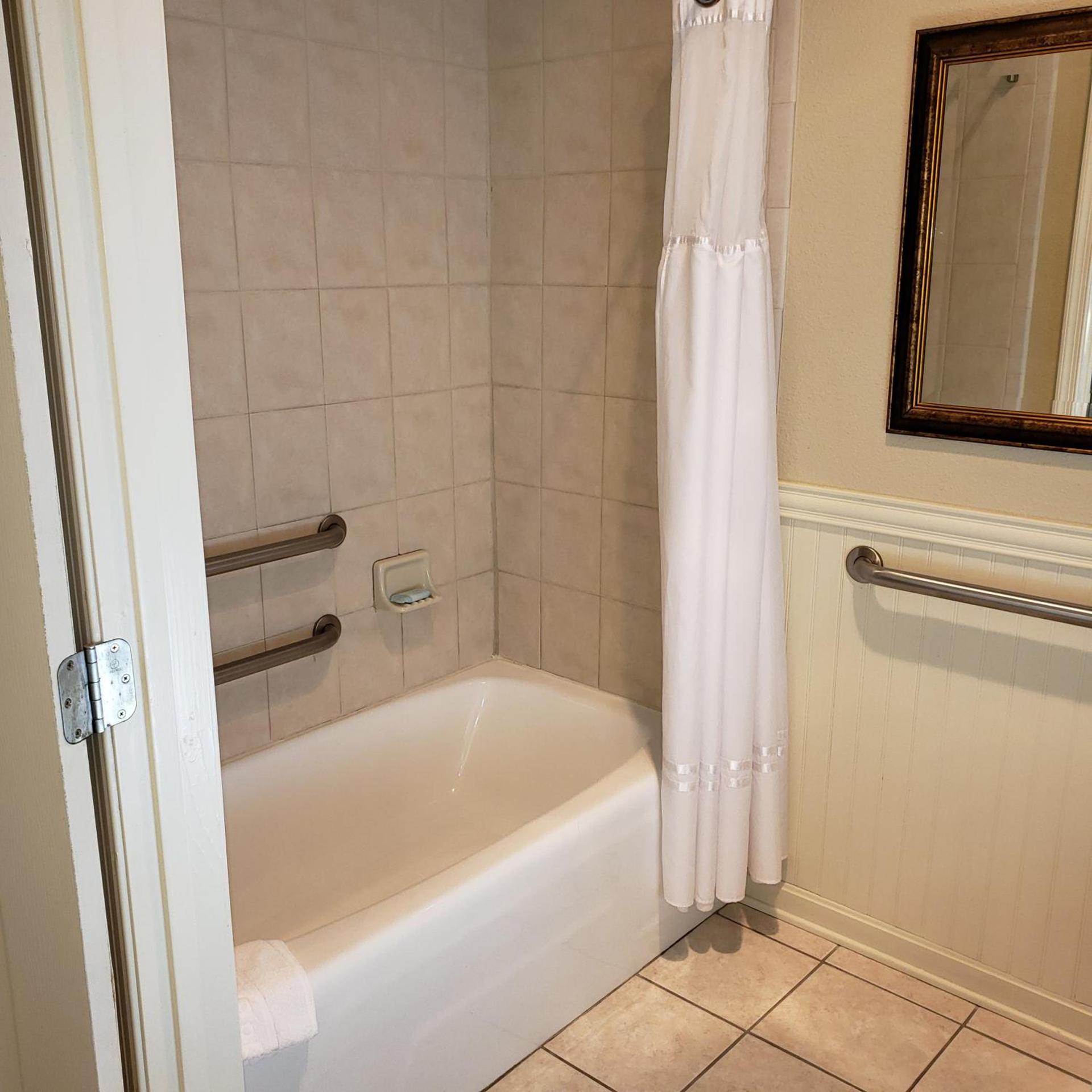 Avenue Inn & Spa photo 82