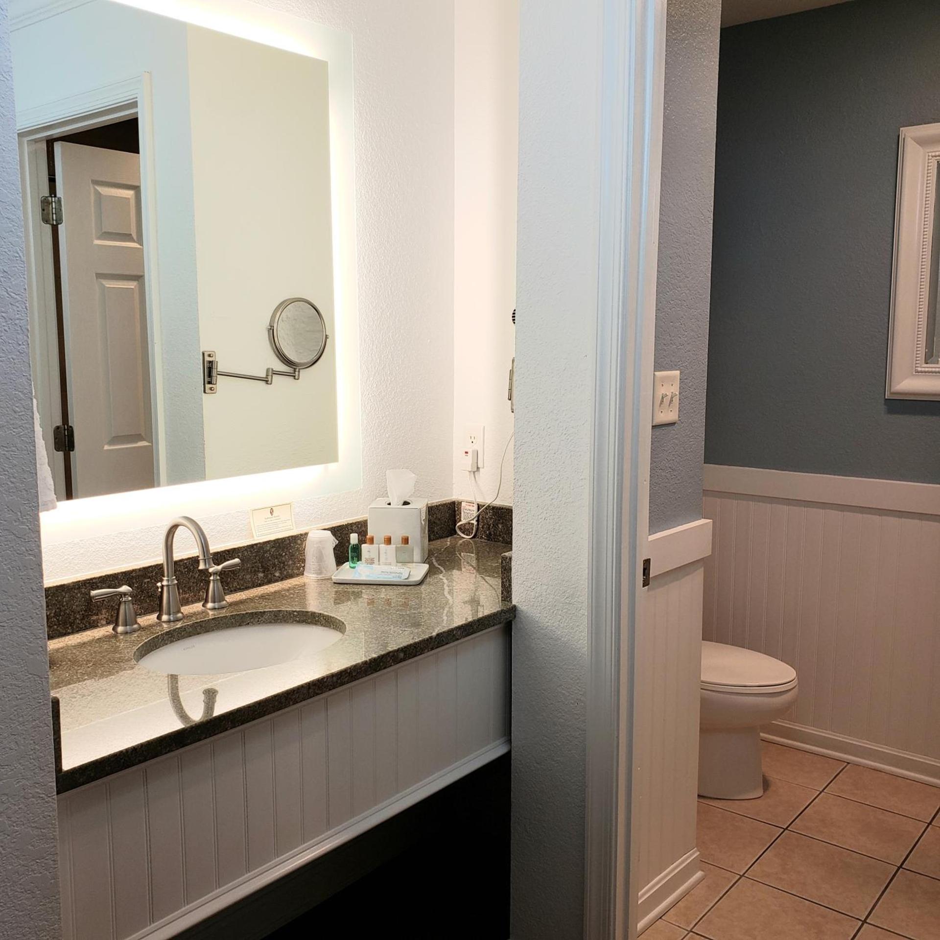 Avenue Inn & Spa photo 56