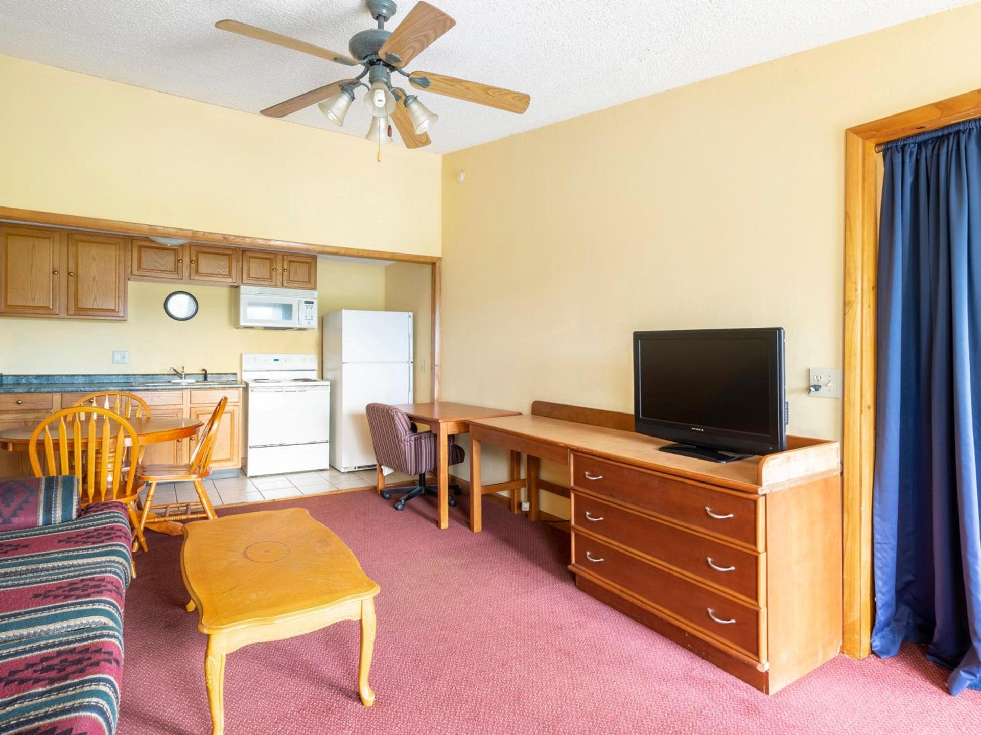 OYO Hotel Daleville AL Hwy 84 photo 17