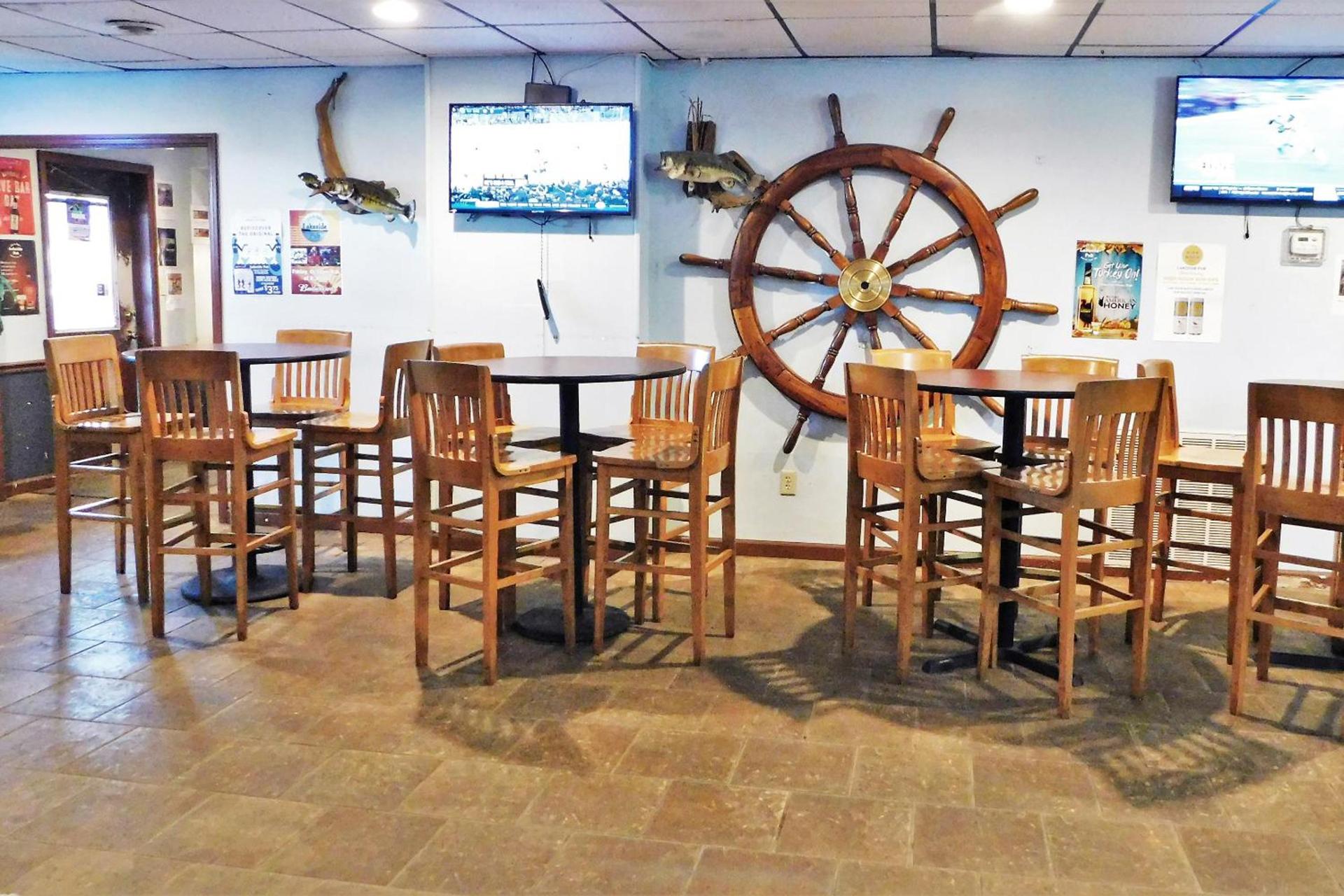 Lakeview Inn photo 20