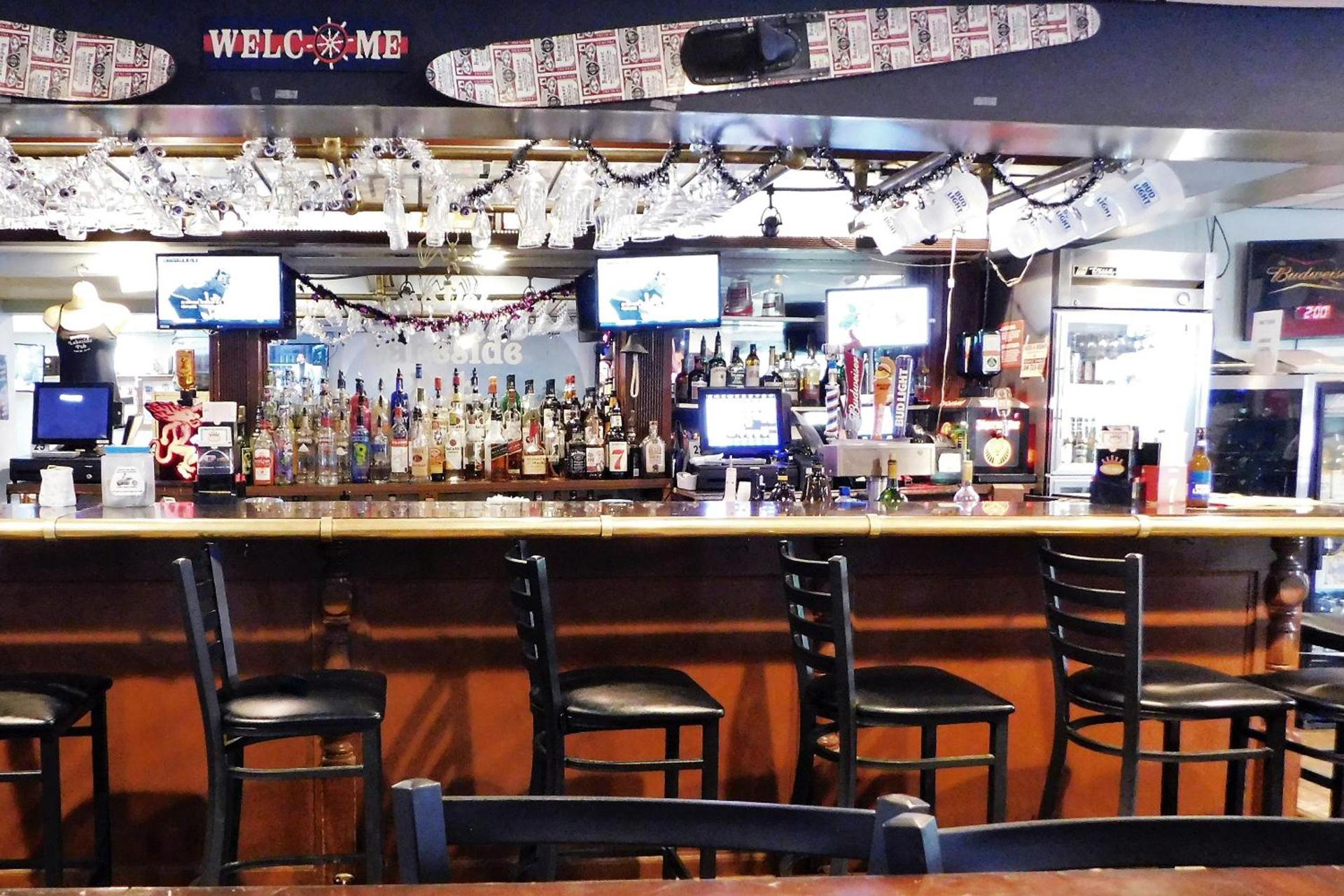 Lakeview Inn photo 55