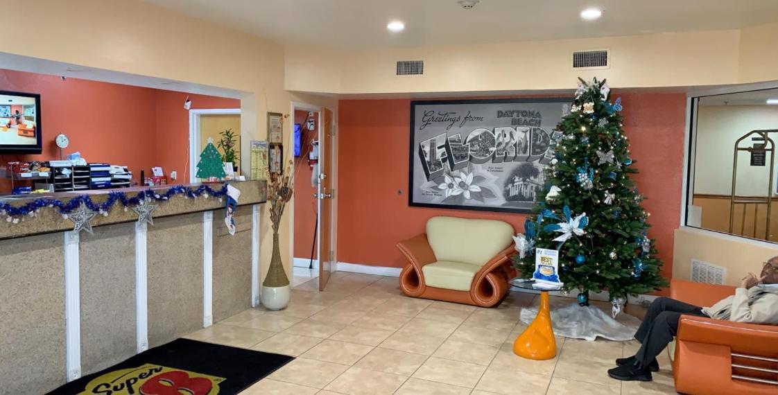 Super 8 by Wyndham Daytona Beach photo 14