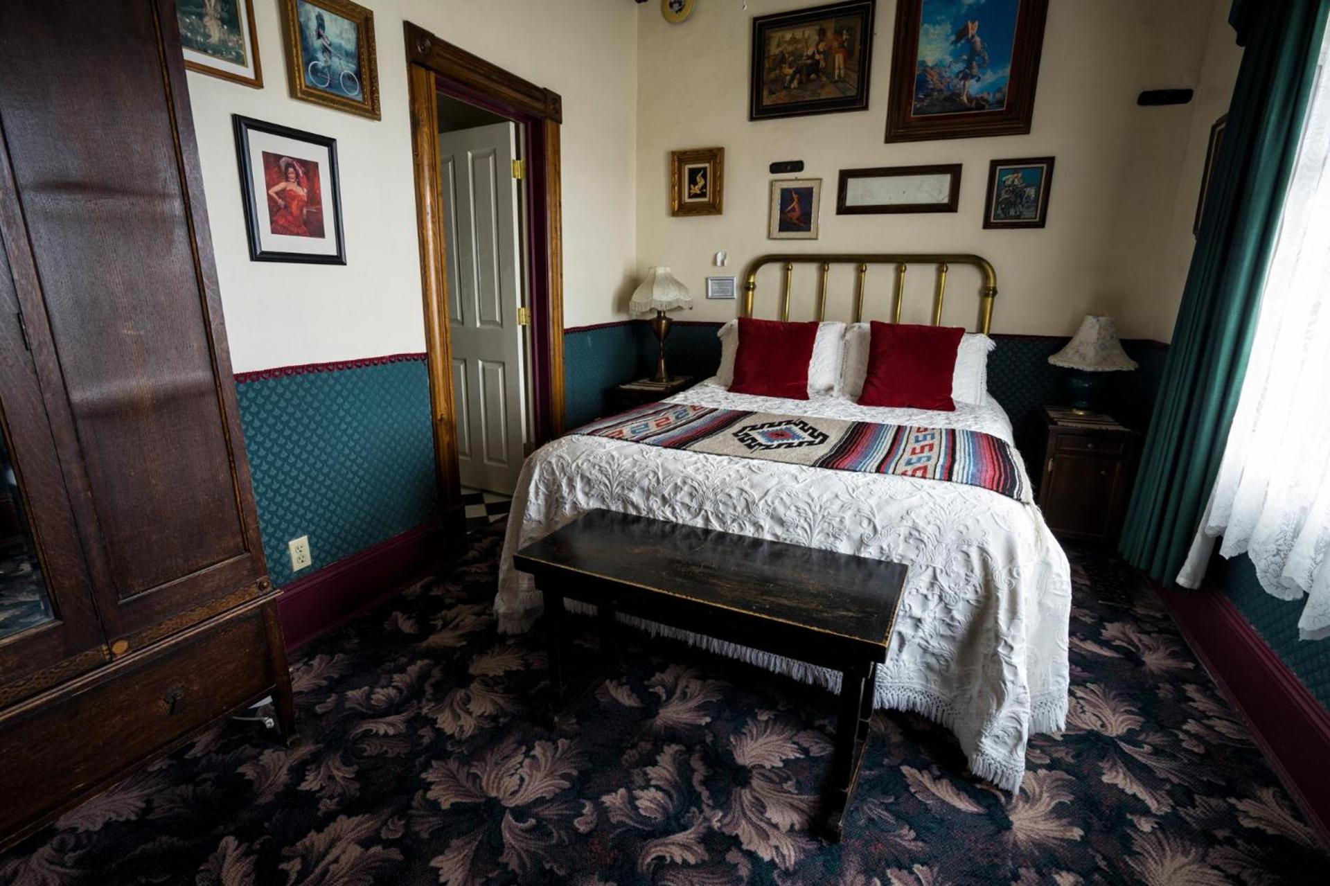 Red Garter Inn photo 26