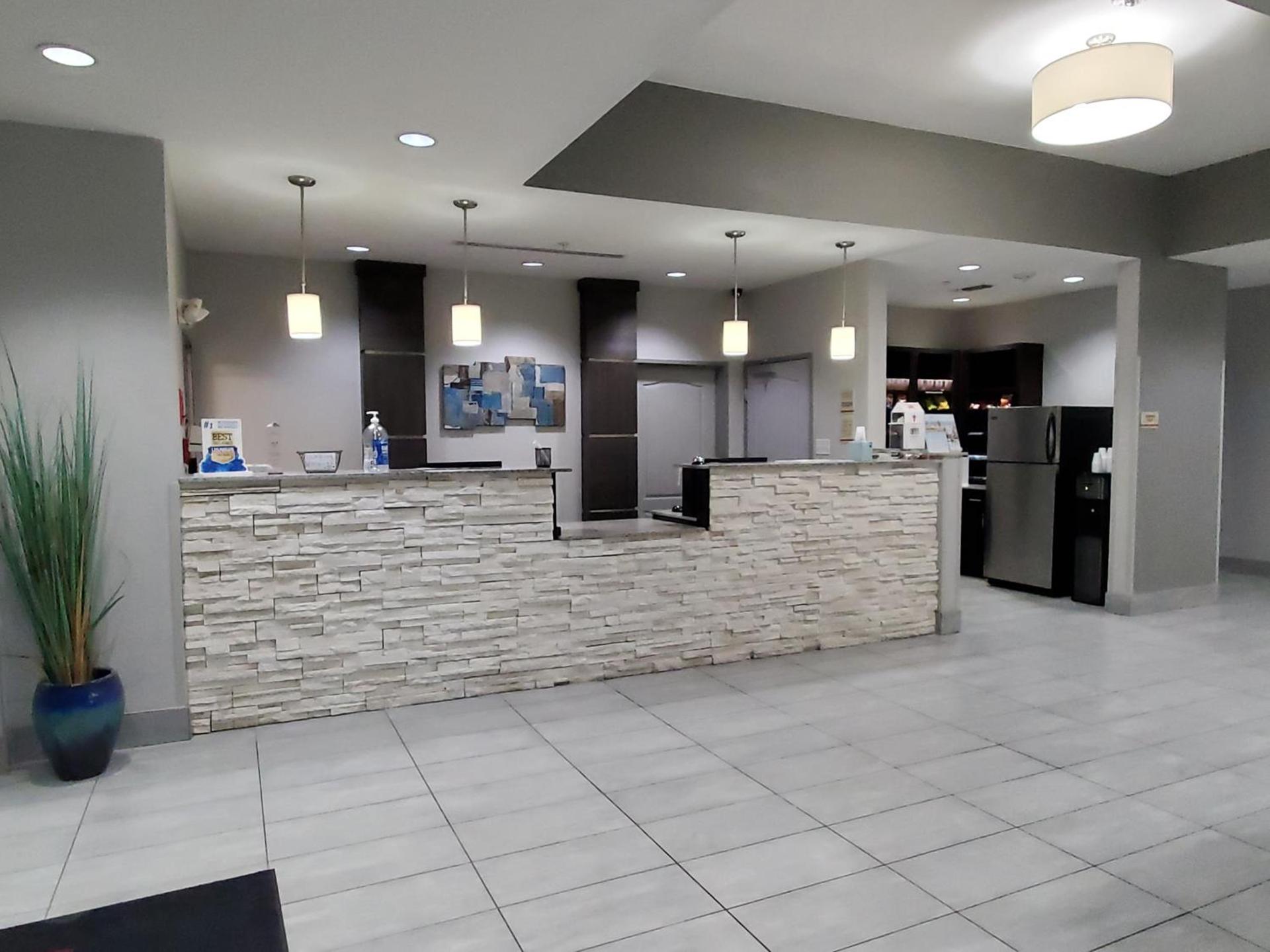 Hawthorn Suites by Wyndham San Angelo photo 6