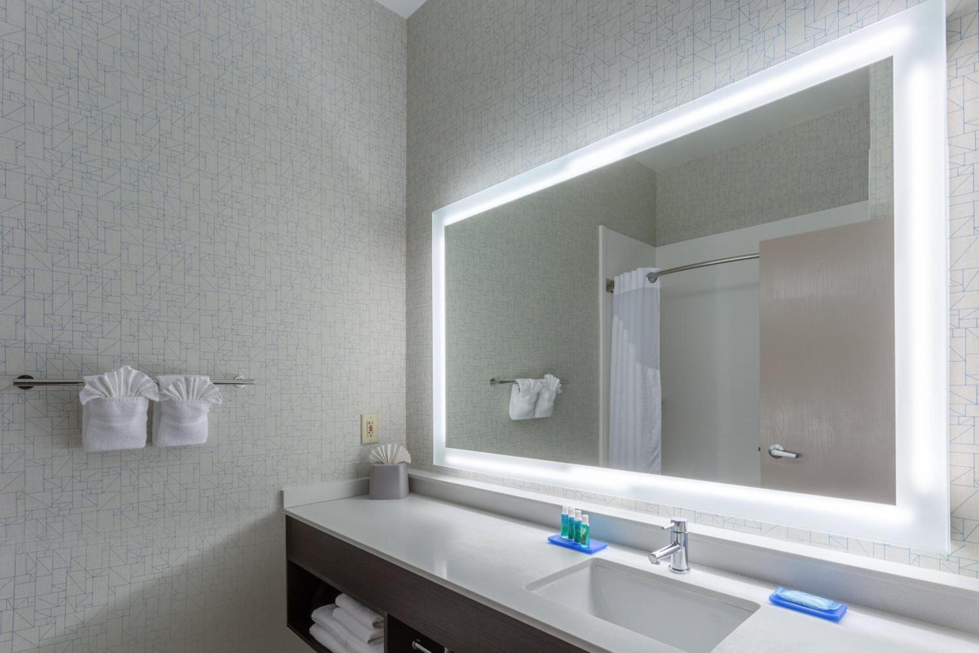 Holiday Inn Express Columbus - Ohio Expo Center by IHG photo 10