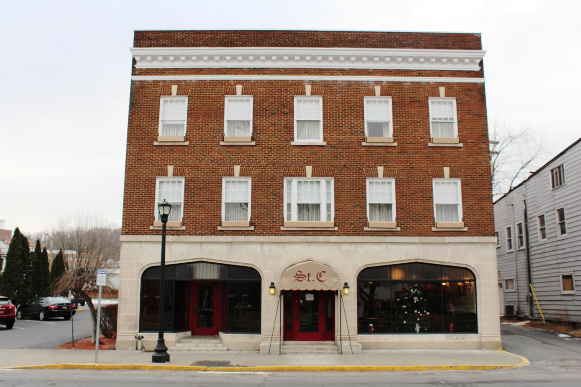 St Charles Hotel Downtown Hudson — hotel in Hudson
