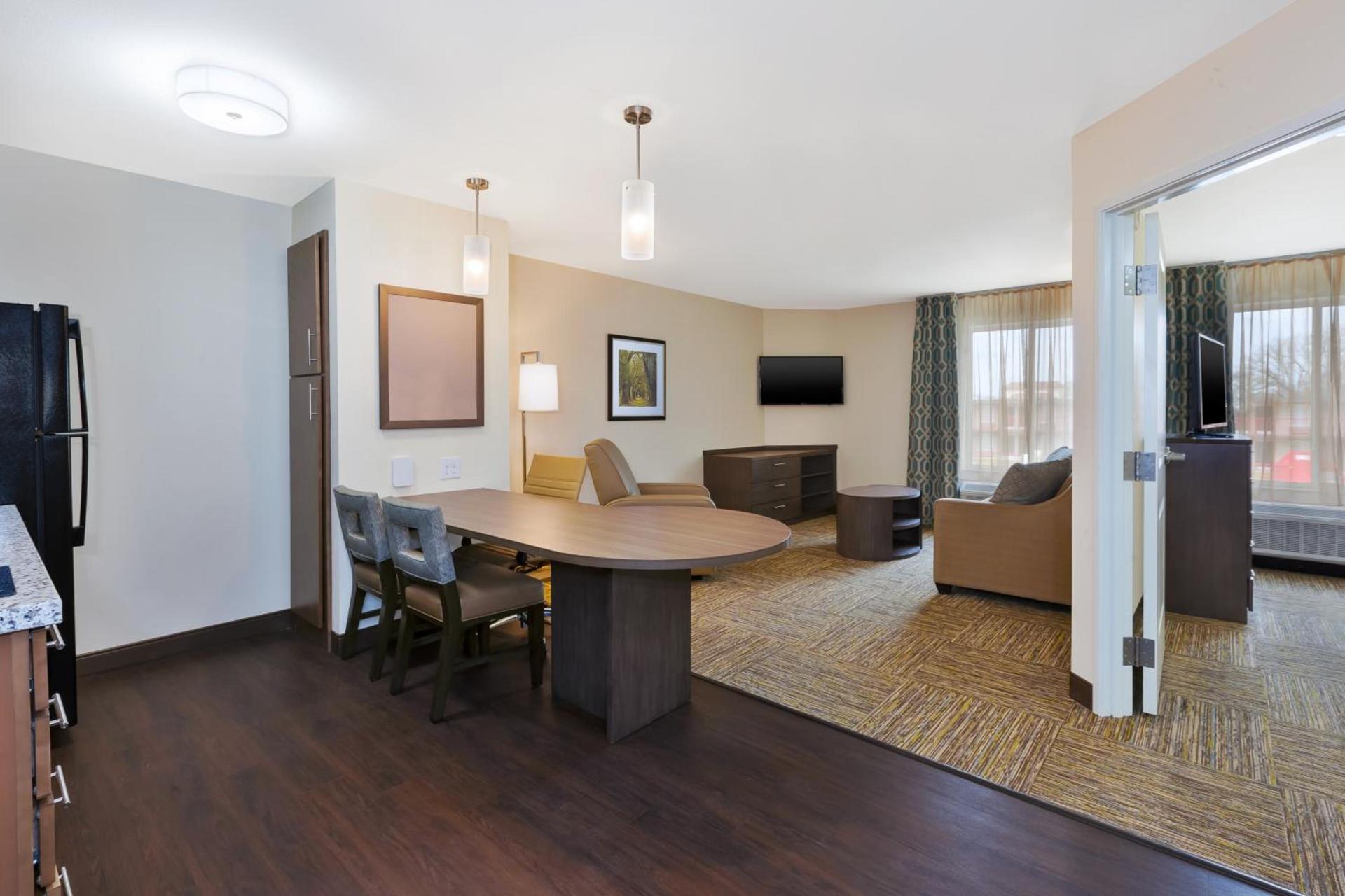 Candlewood Suites Louisville - NE Downtown Area by IHG photo 14