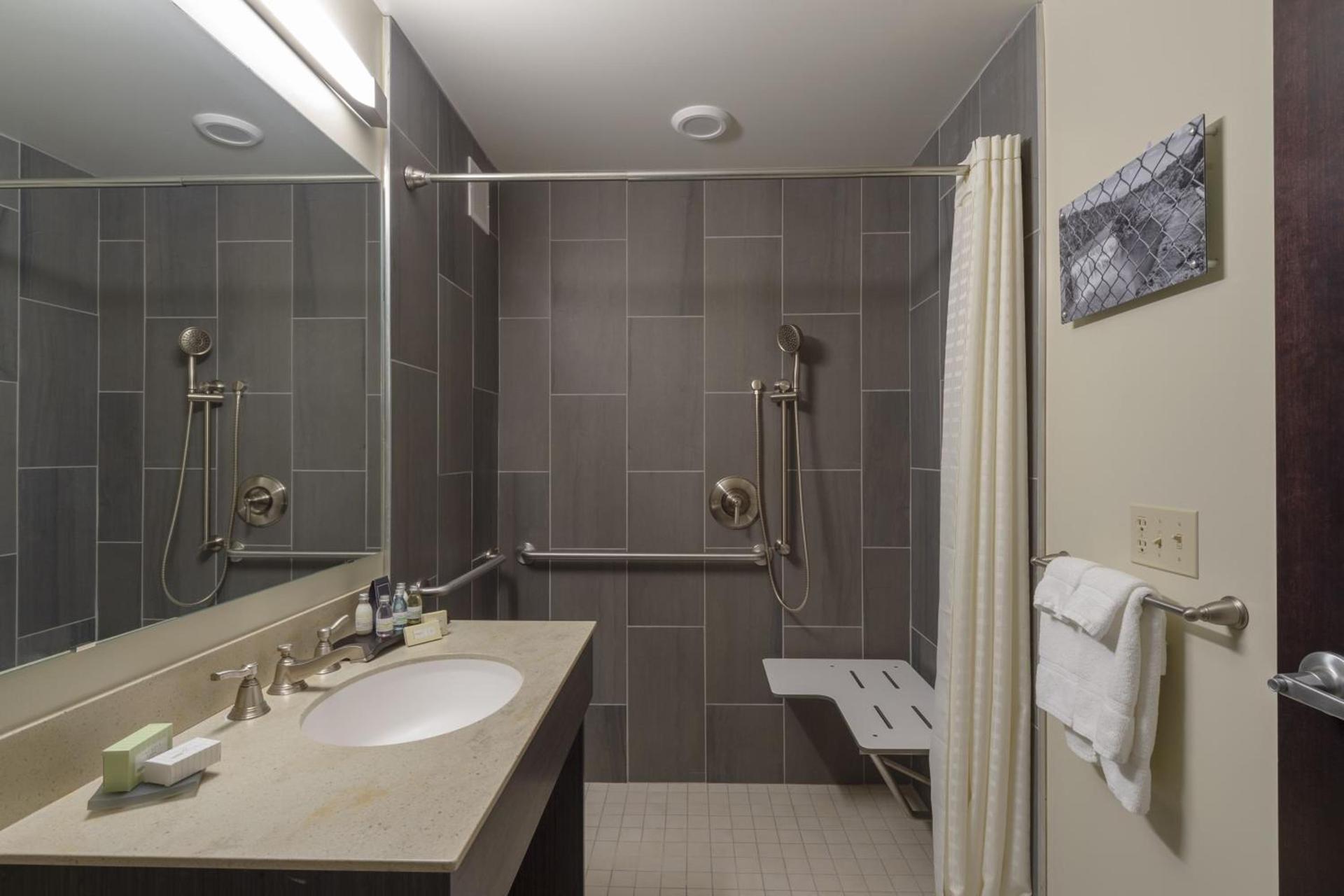 RIT Inn & Conference Center photo 15