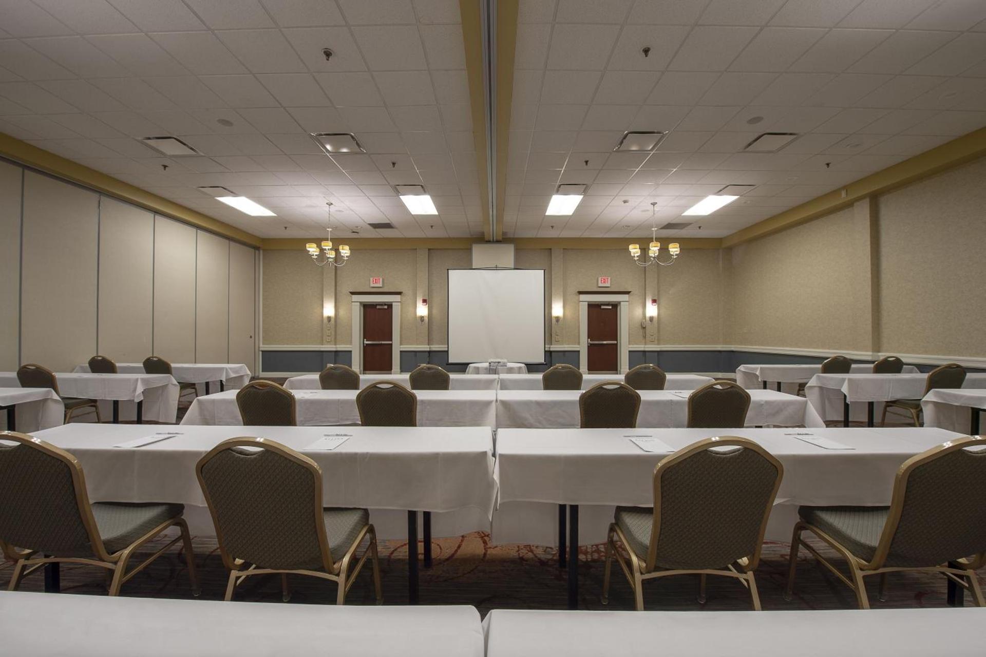 RIT Inn & Conference Center photo 18