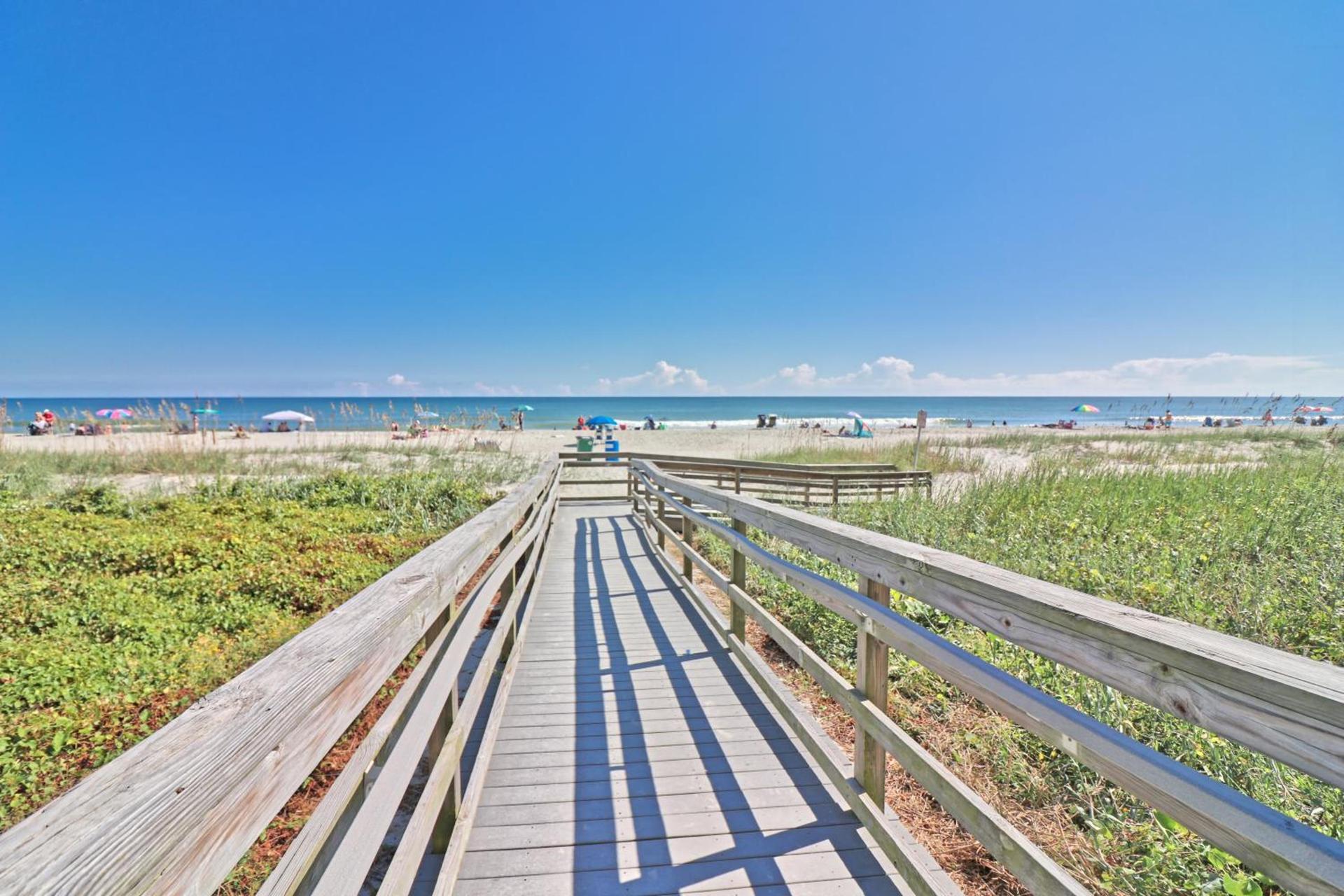 Suites at the Beach photo 29