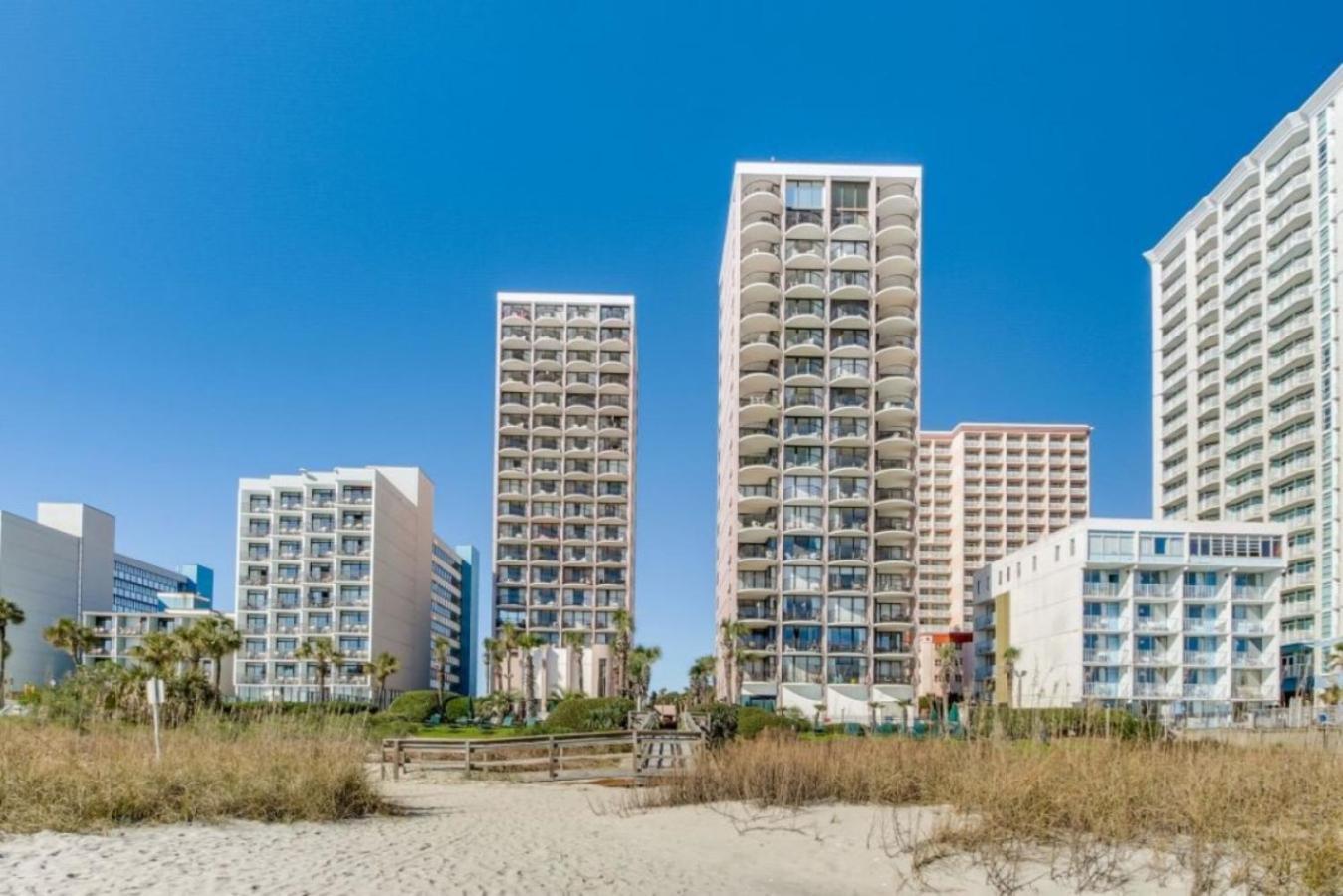 Suites at the Beach photo 3