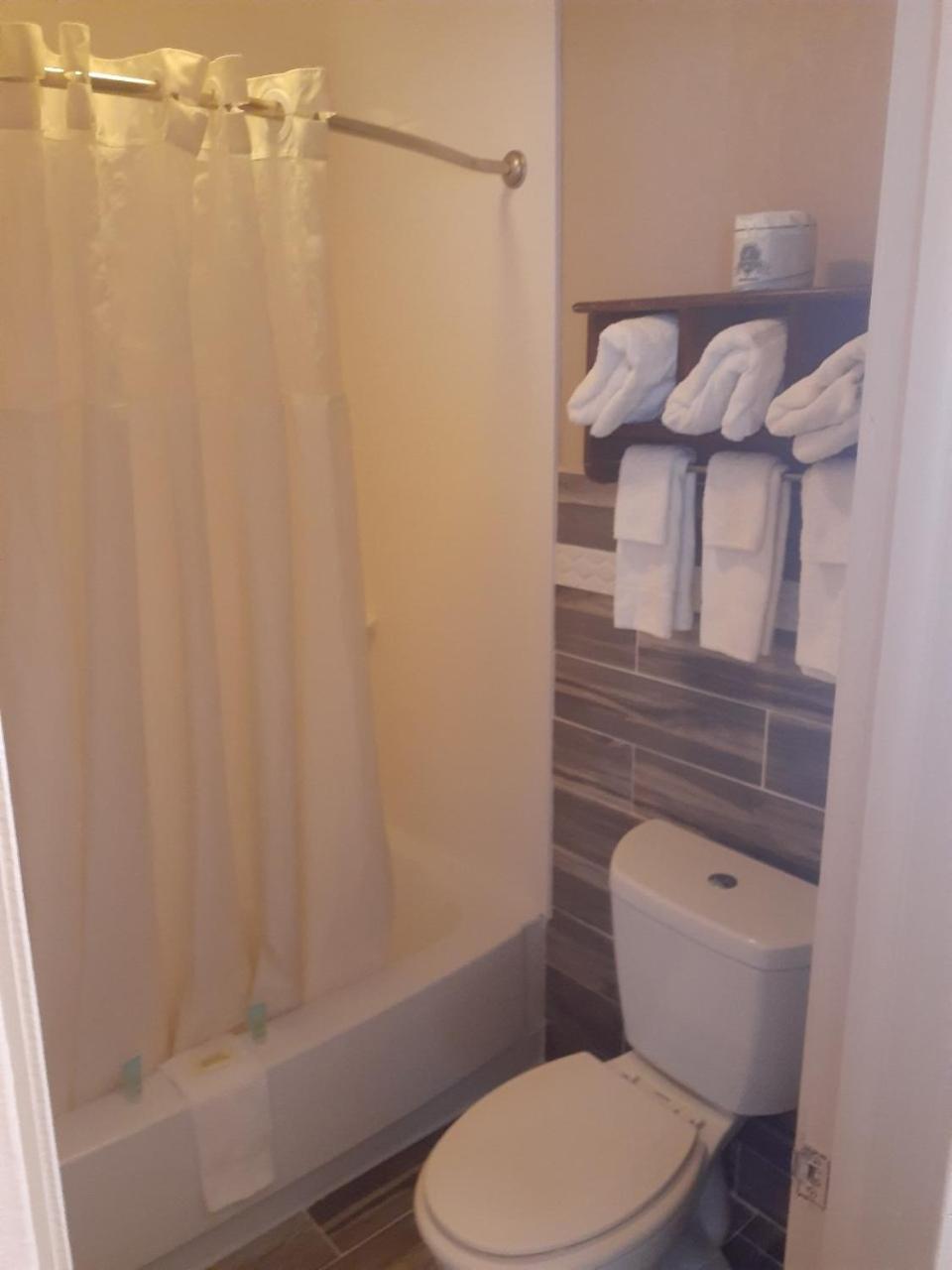 Rochester Inn photo 14