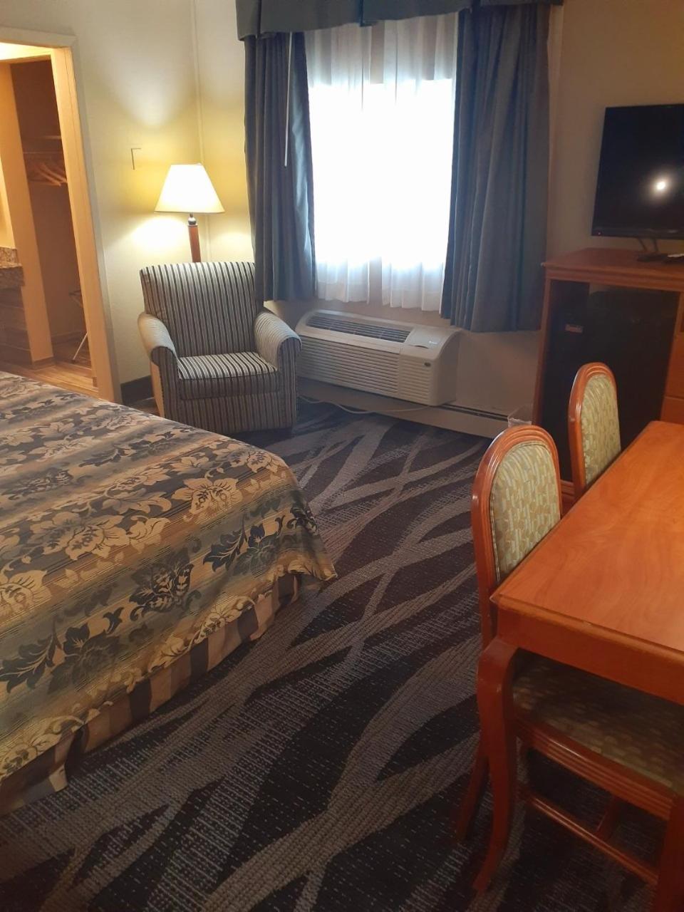 Rochester Inn photo 2