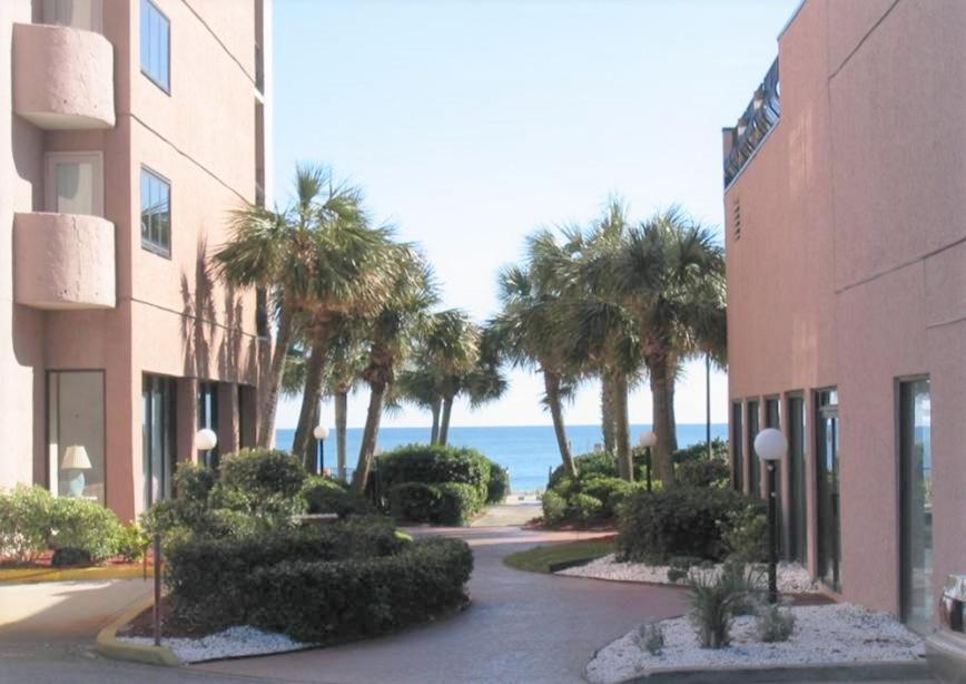 Suites at the Beach photo 10
