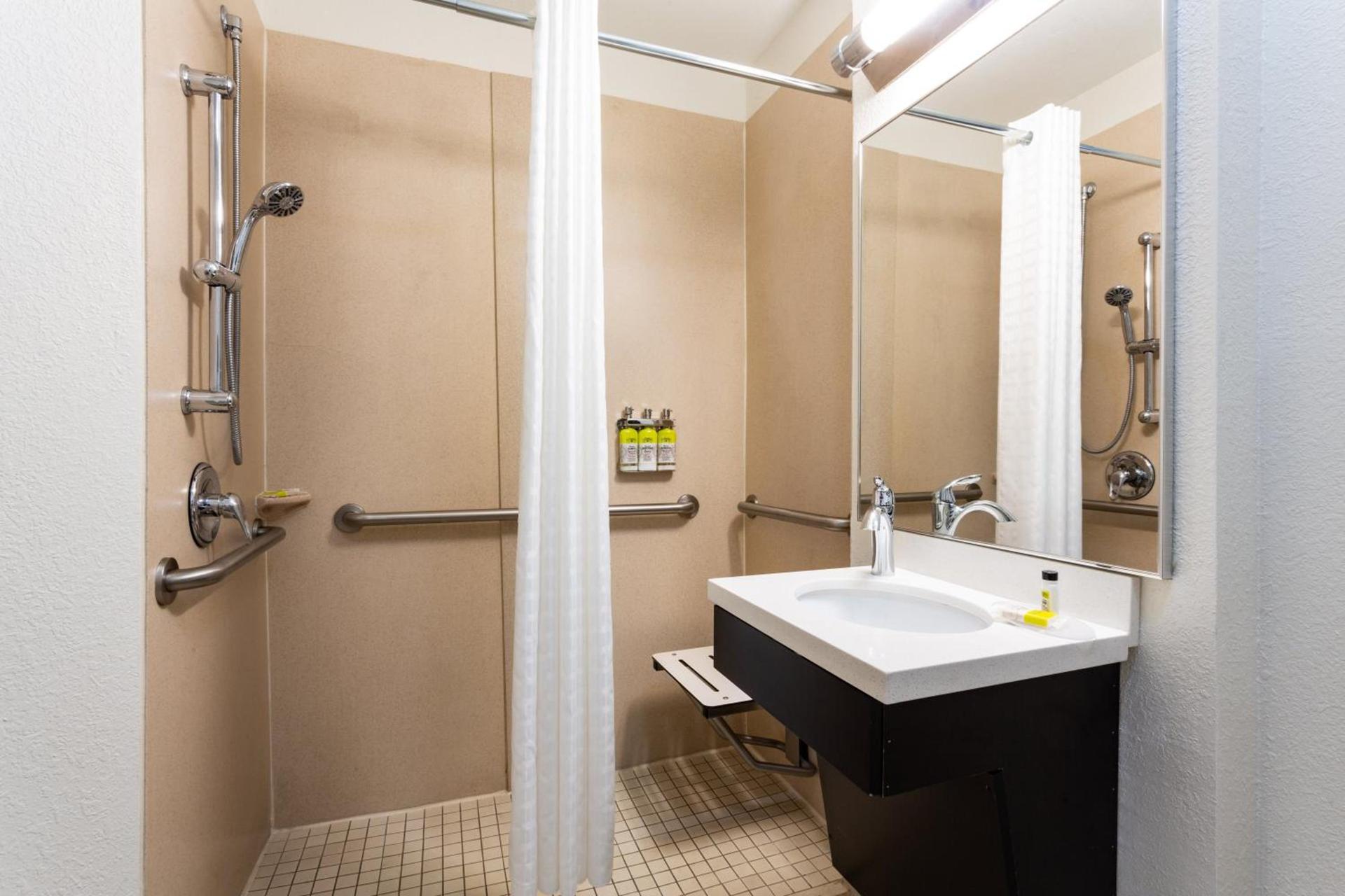 Candlewood Suites Fort Lauderdale Airport-Cruise by IHG photo 23