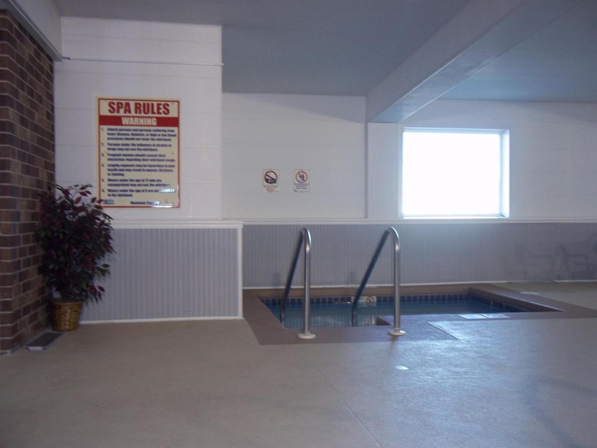Days Inn by Wyndham Fond du Lac photo 27
