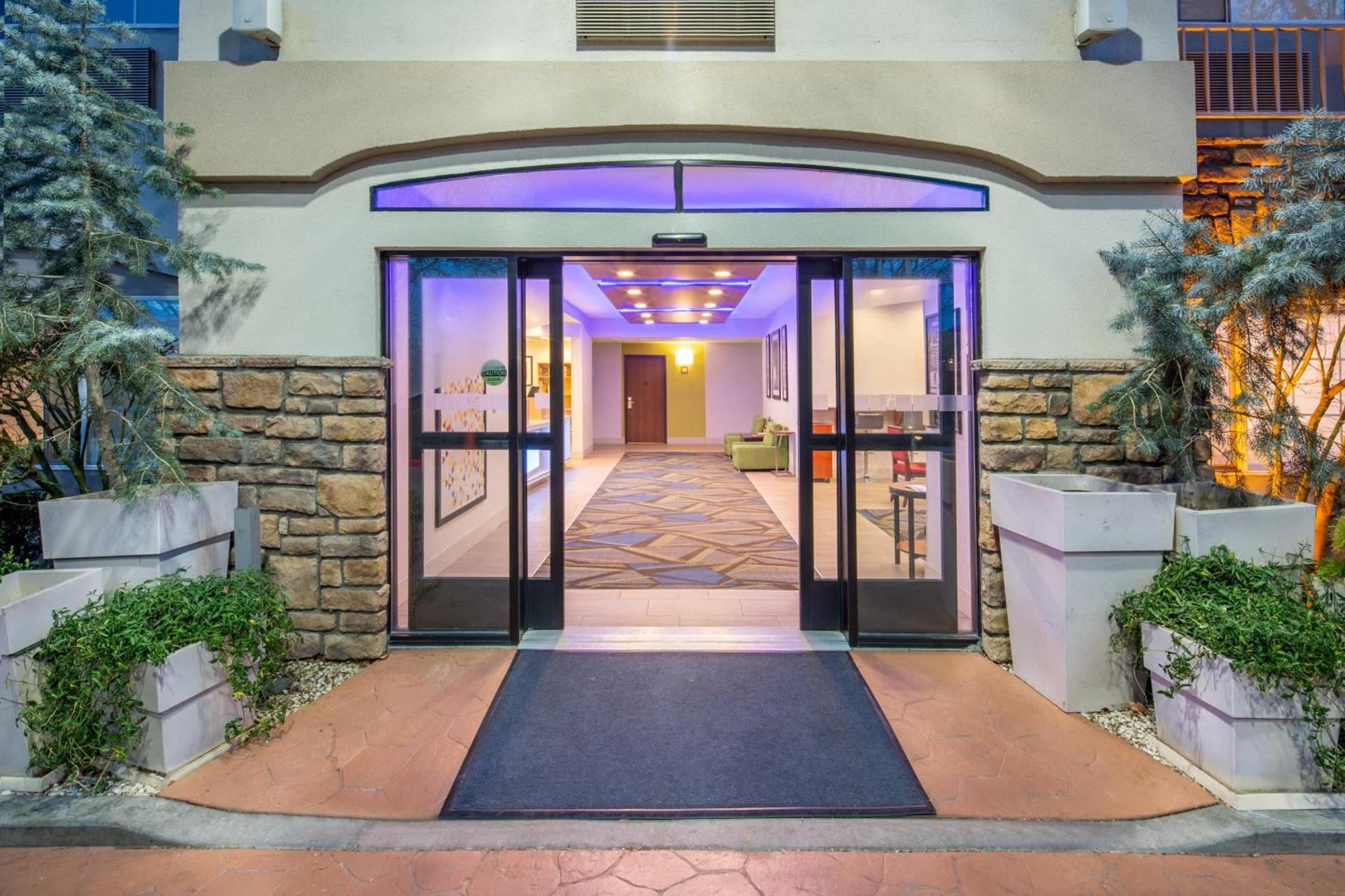 Holiday Inn Express Hotel & Suites Bishop by IHG photo 10