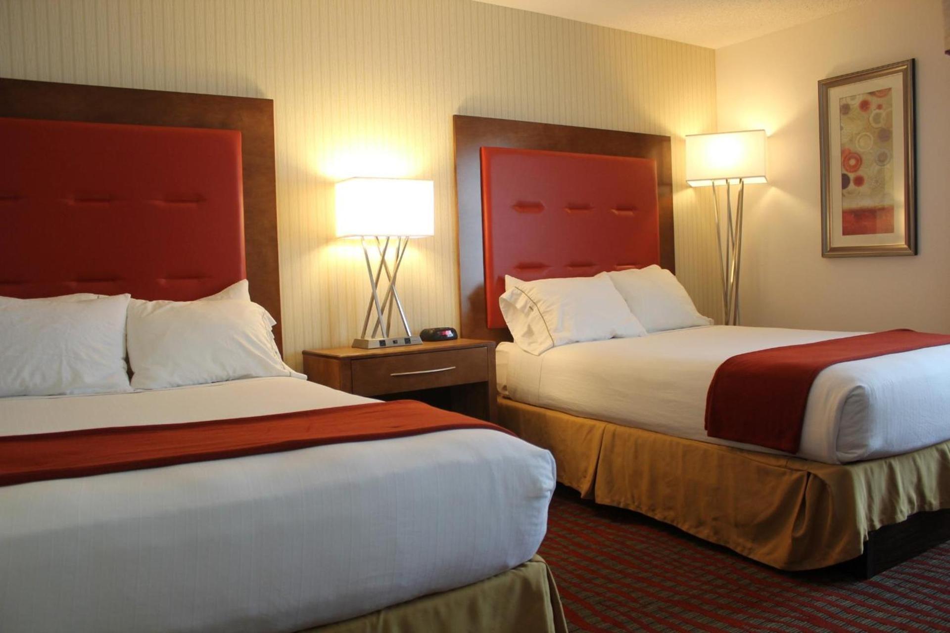 Holiday Inn Express Boston-Milford by IHG photo 5