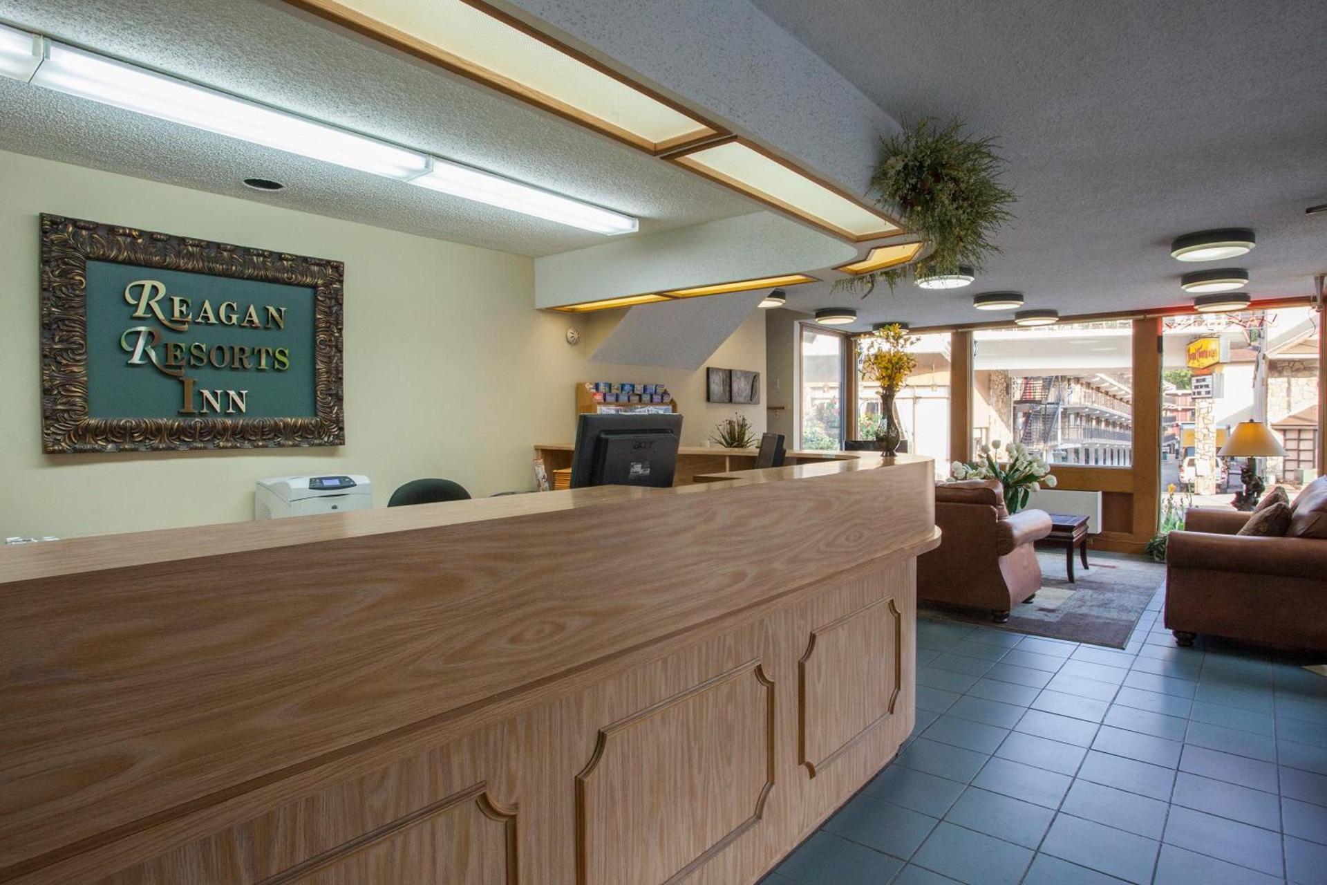 Reagan Resorts Inn photo 16