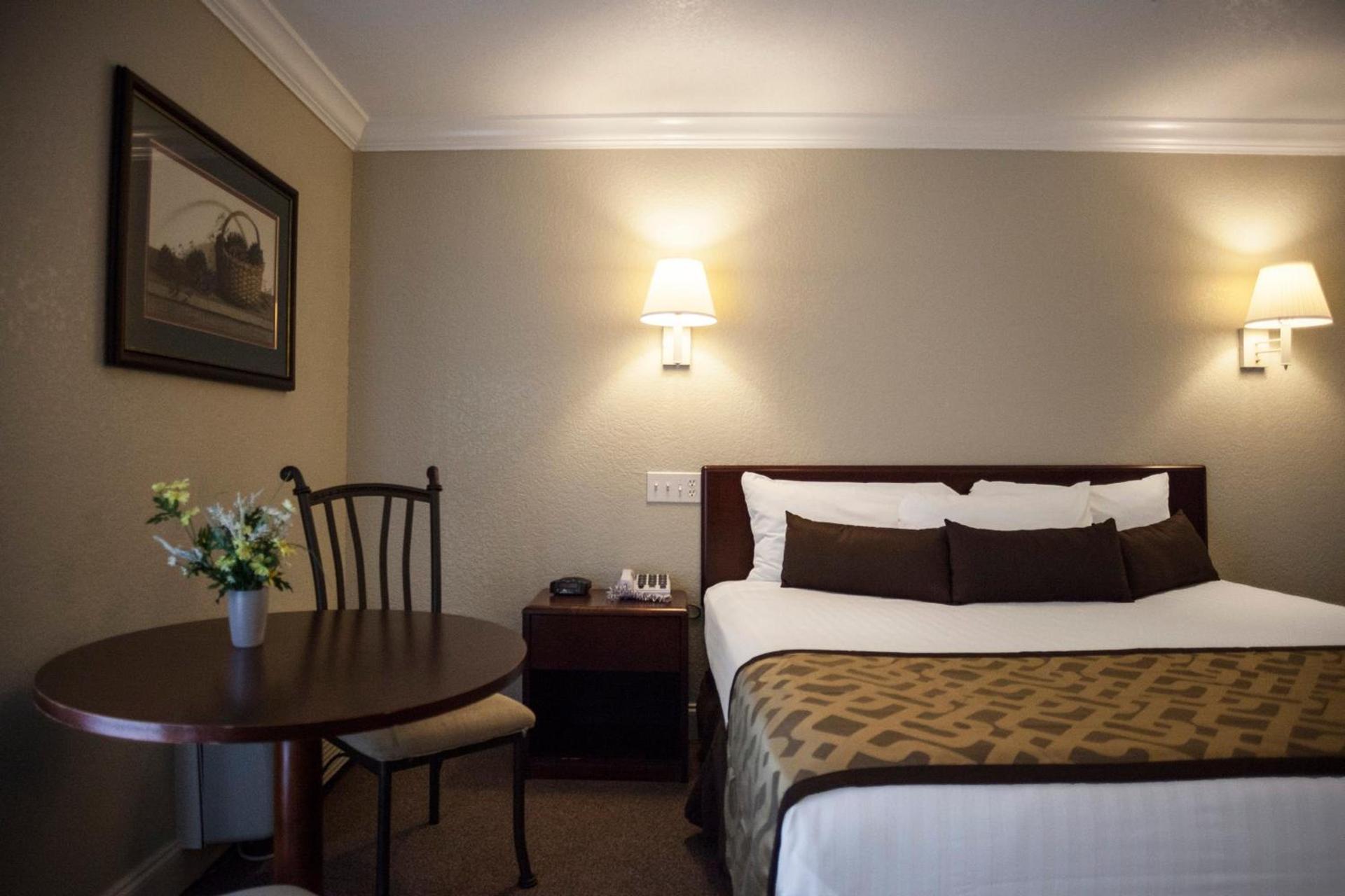 Reagan Resorts Inn photo 17