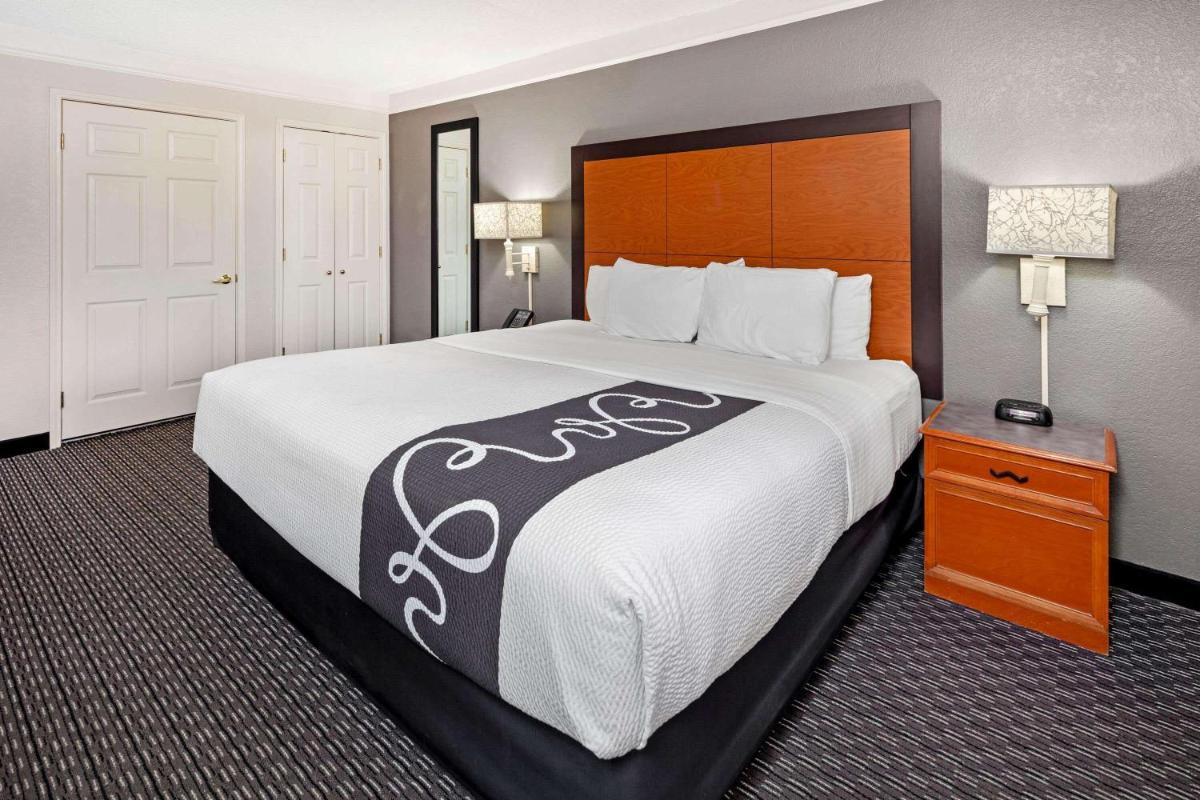 La Quinta Inn by Wyndham Ventura photo 29